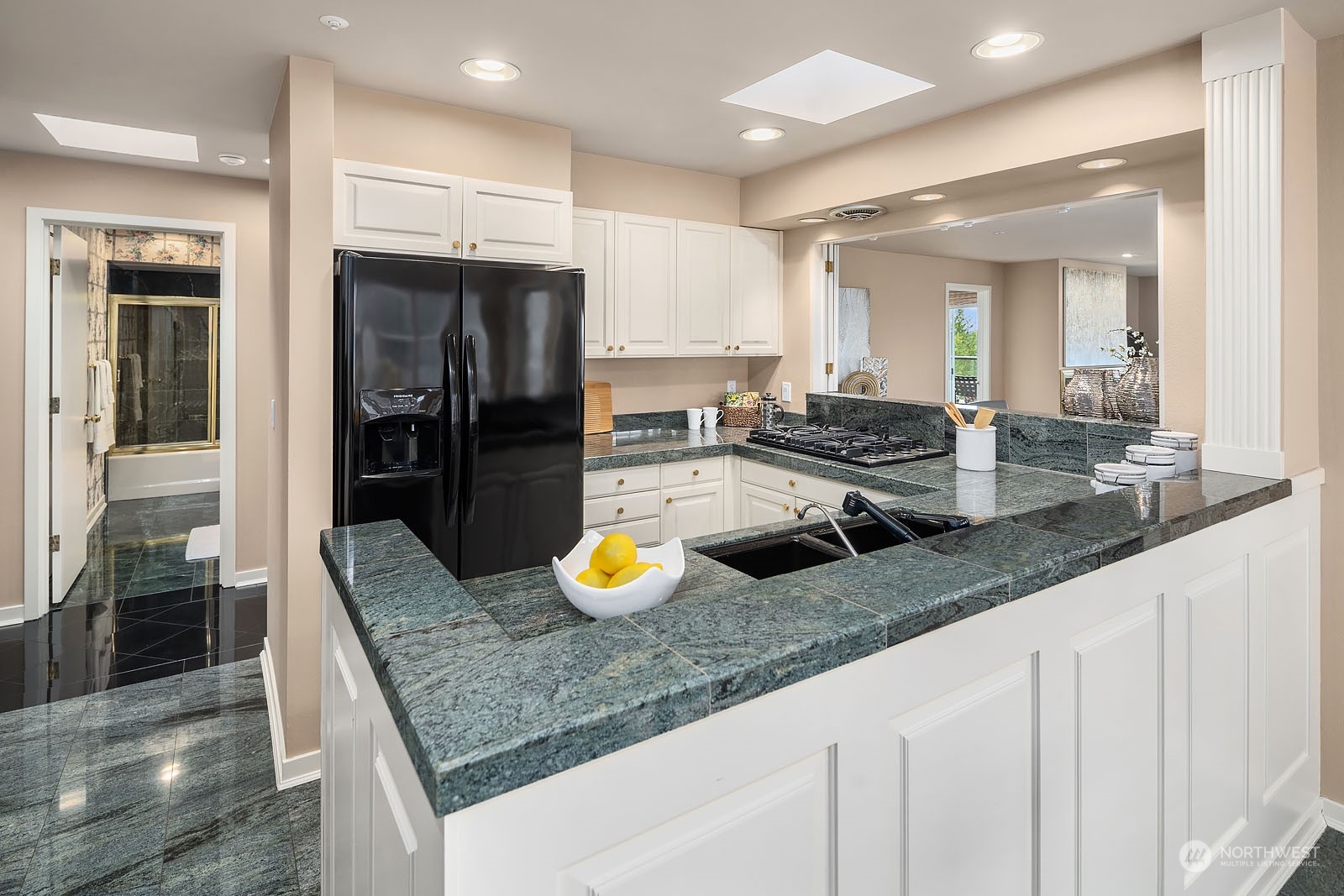 11110 NE 41st Drive Unit: 40