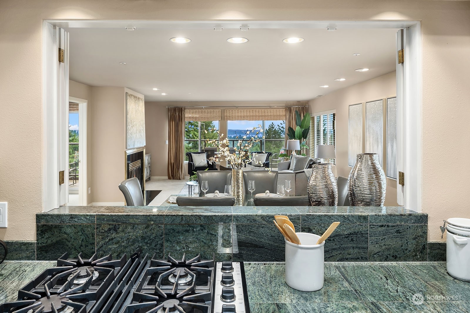 11110 NE 41st Drive Unit: 40