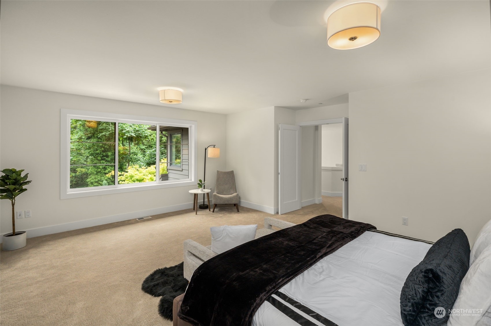14708 NE 15th Court