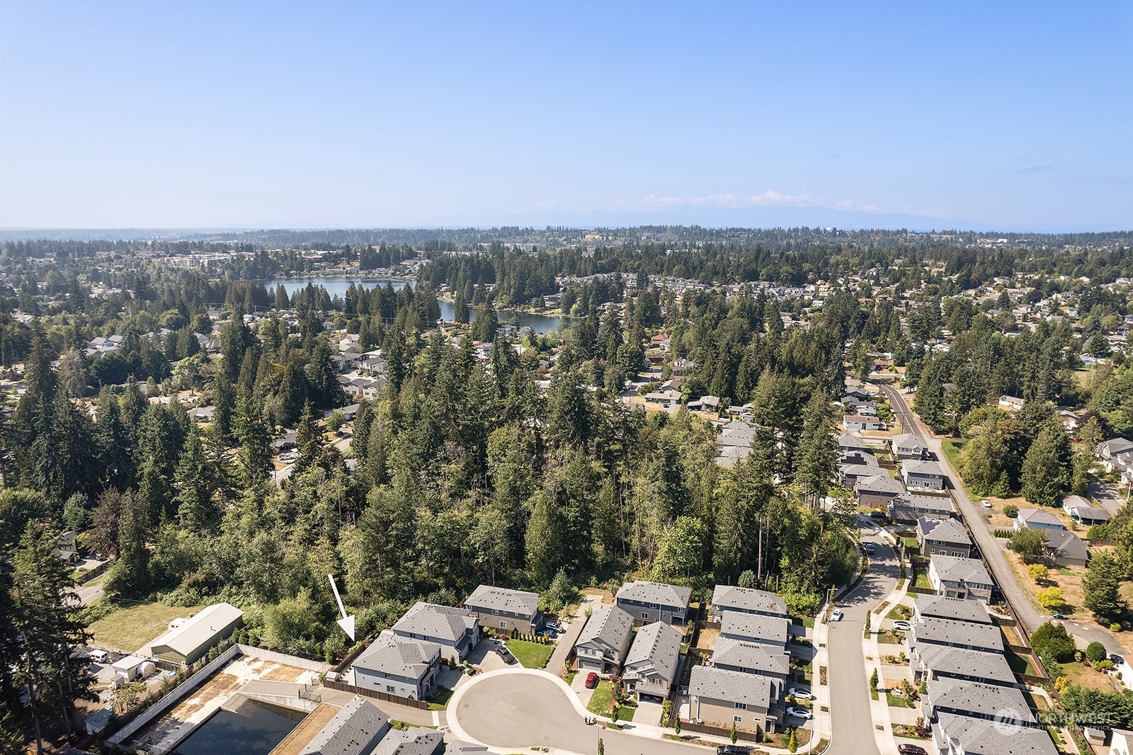15330 Meridian Drive SE