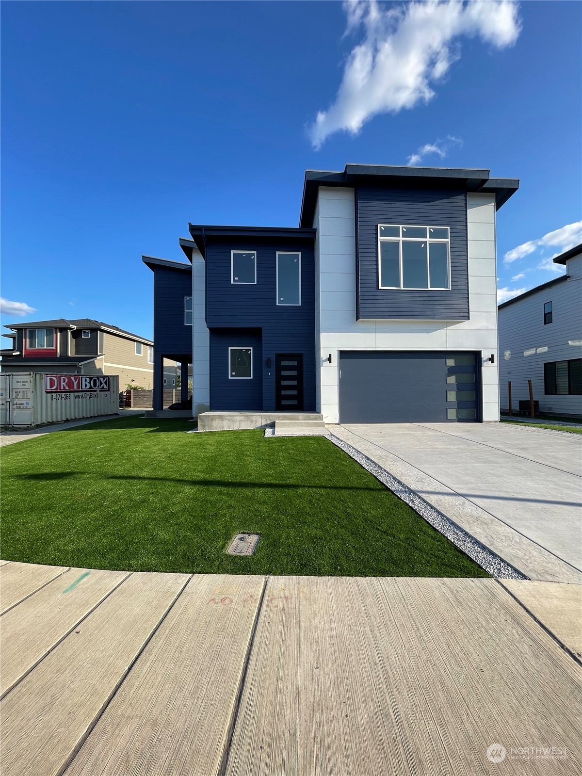 108 Palisades Place