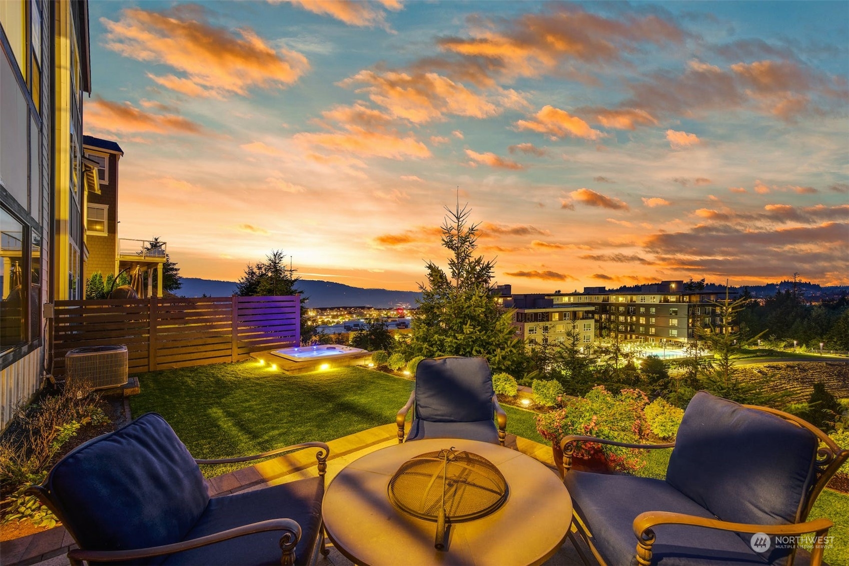 1371 Pine Crest Circle NE