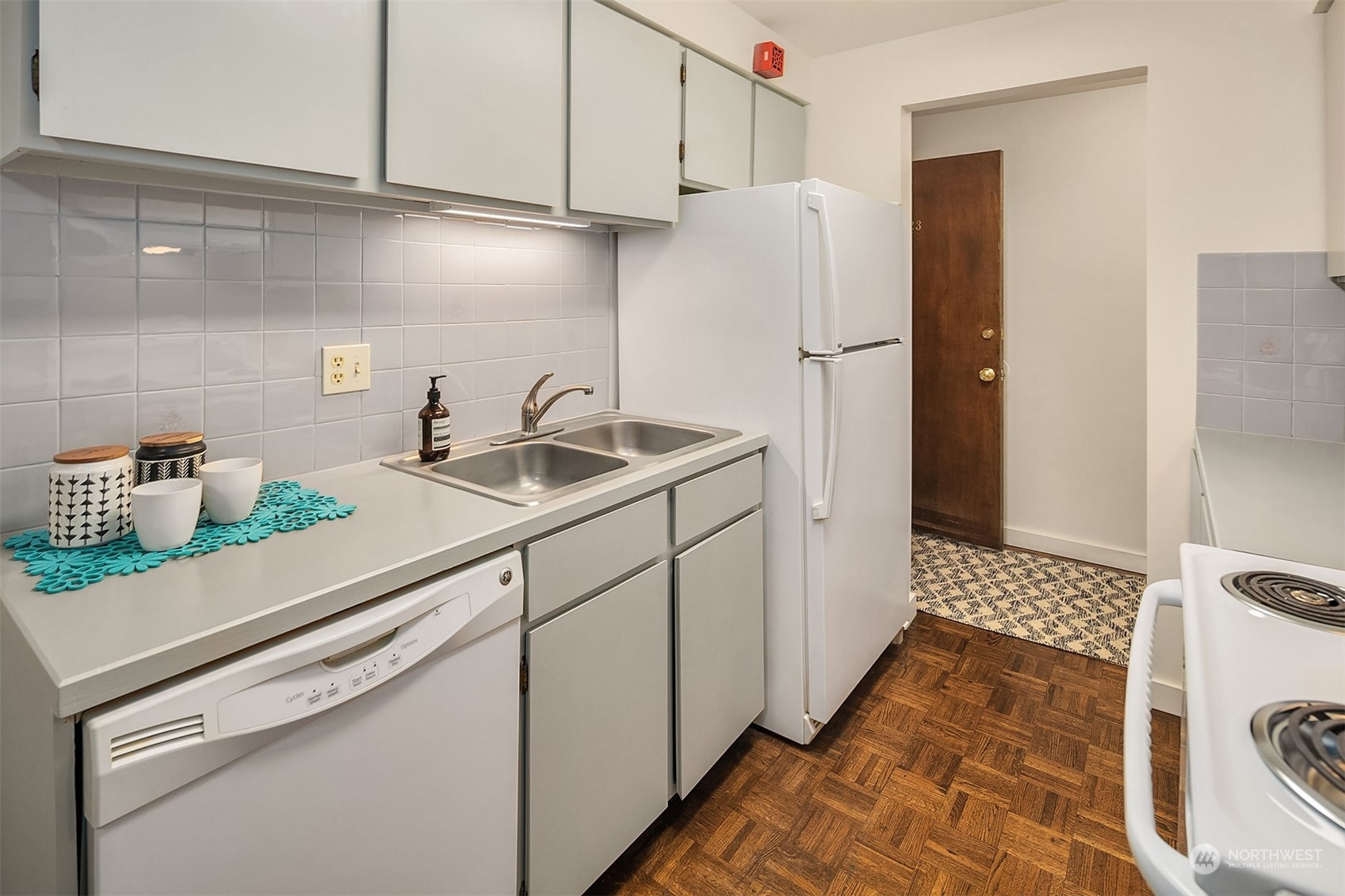 11208 NE 68th Street Unit: 123