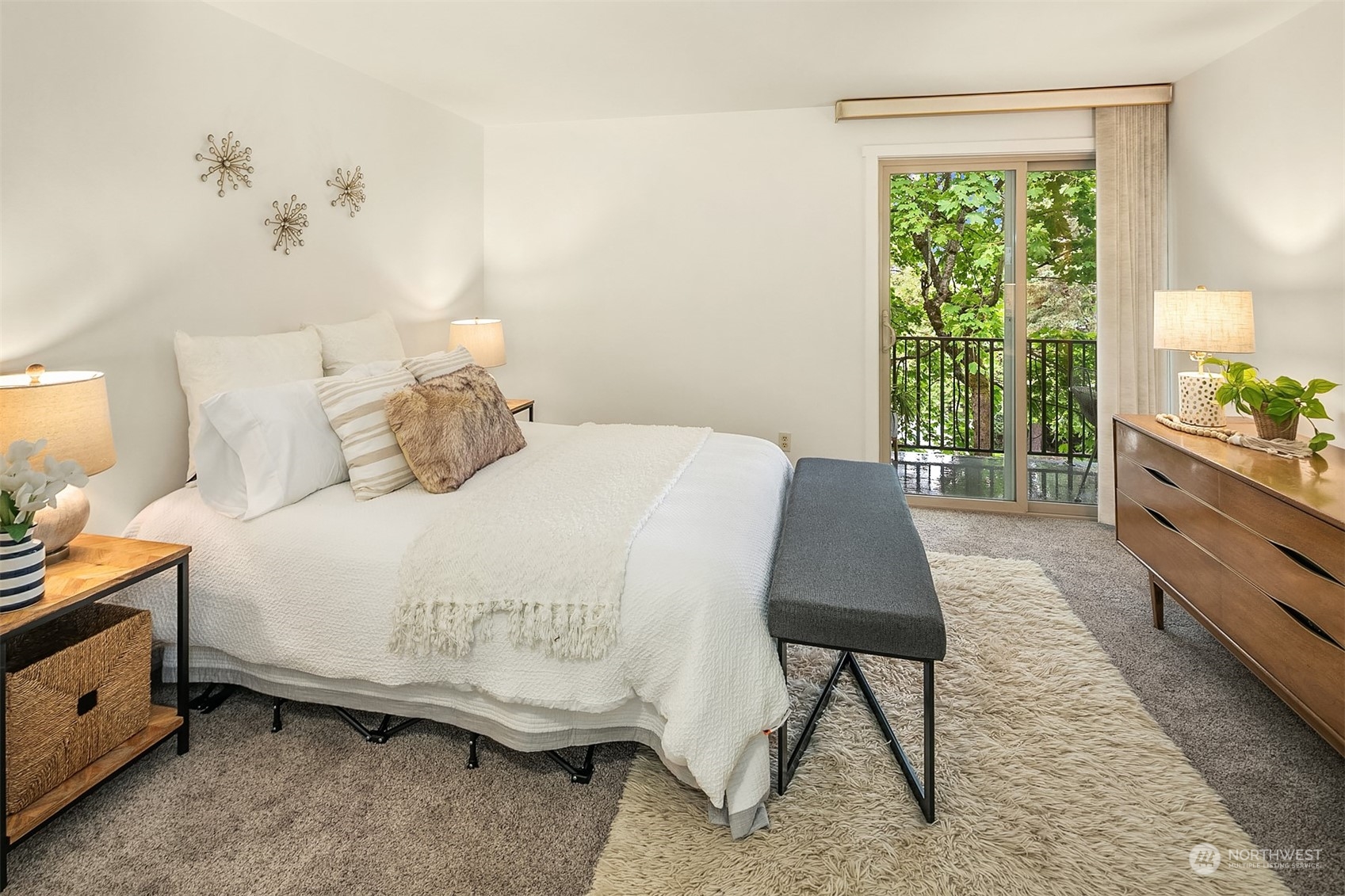 11208 NE 68th Street Unit: 123