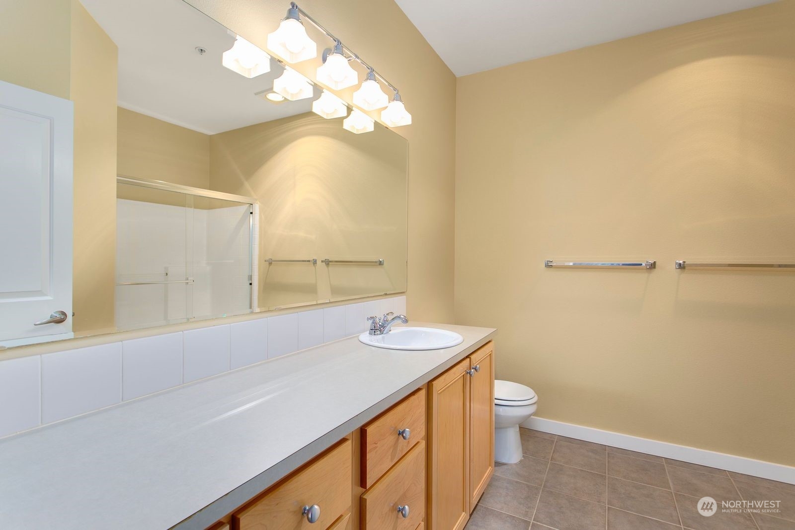 7709 Fairway Avenue SE Unit: 101