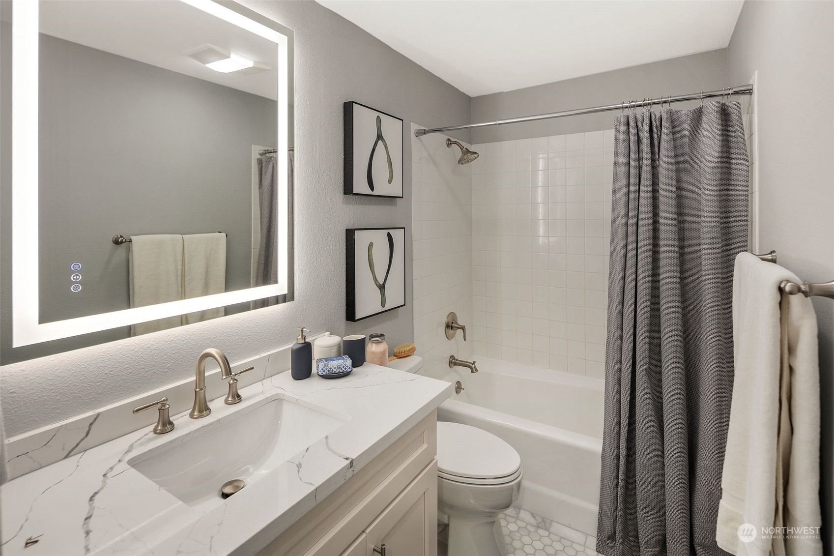 2011 42nd Avenue E Unit: 5