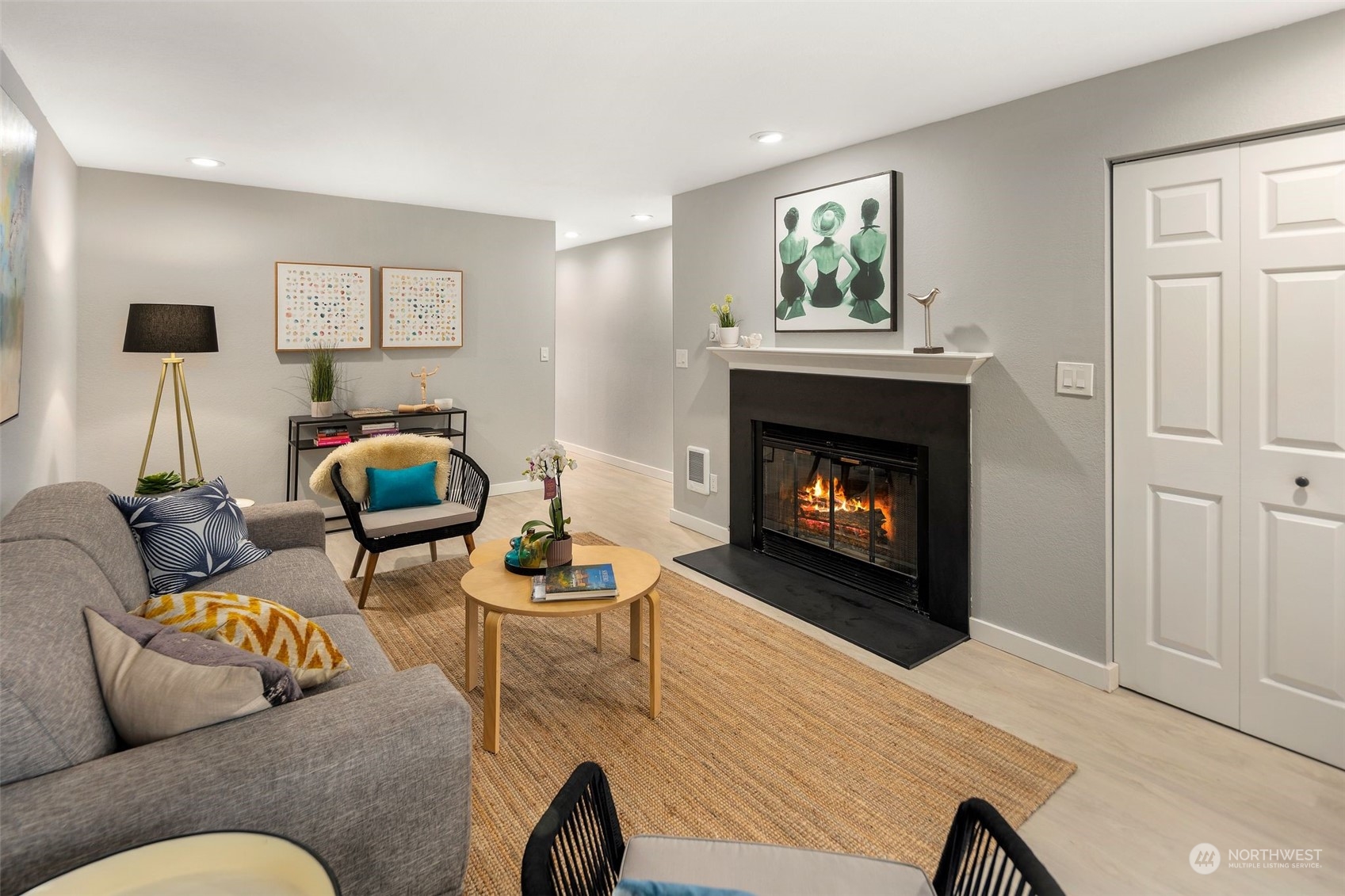 2011 42nd Avenue E Unit: 5