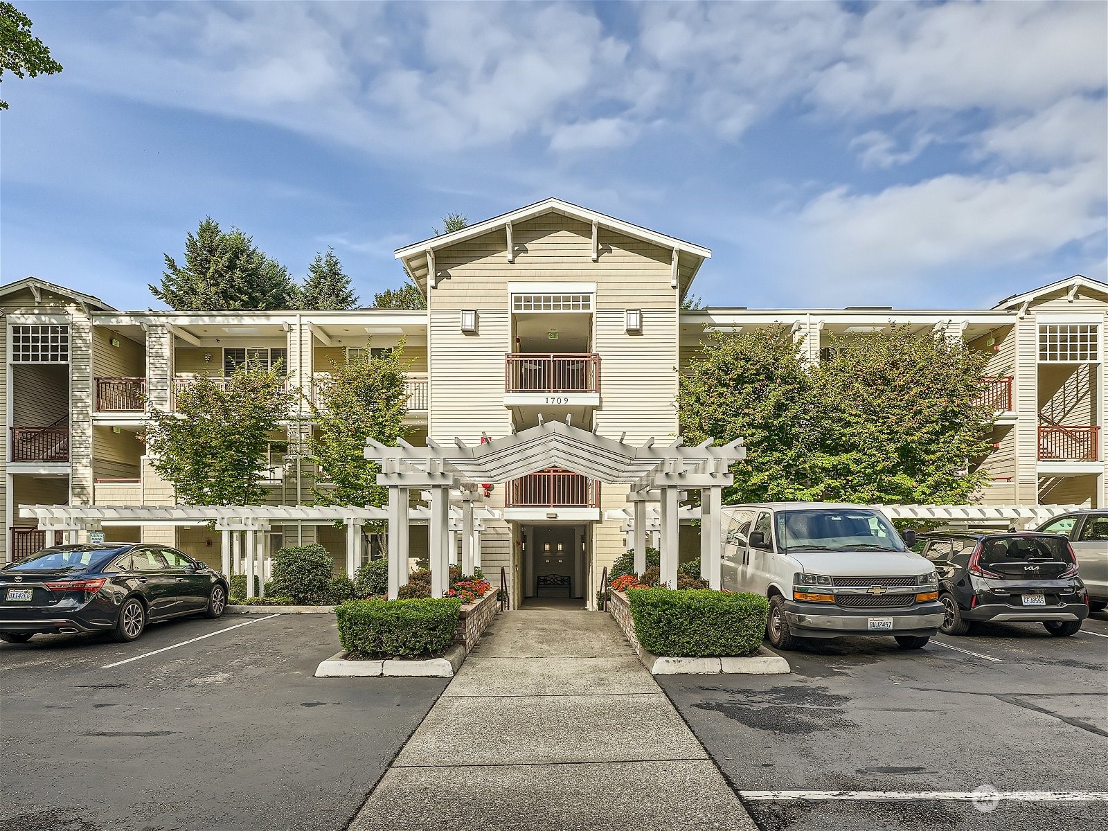 1709 134th Avenue SE Unit: #8