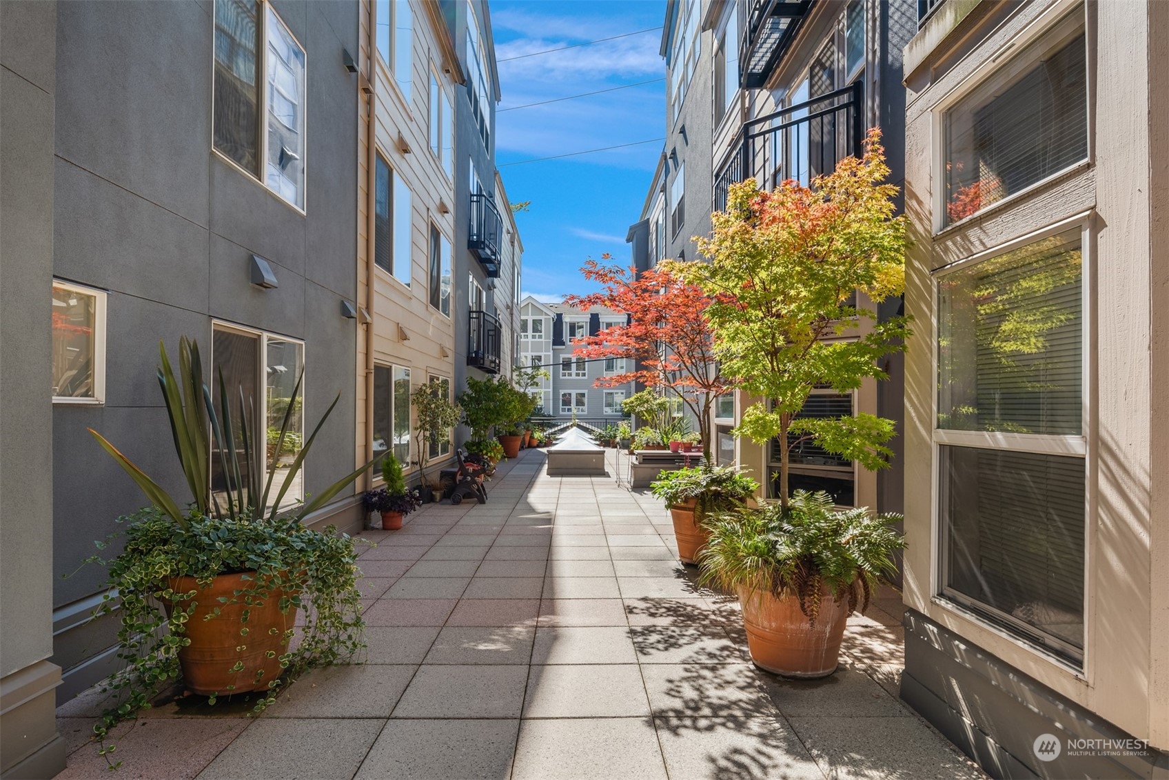 500 Aloha Street Unit: E-111