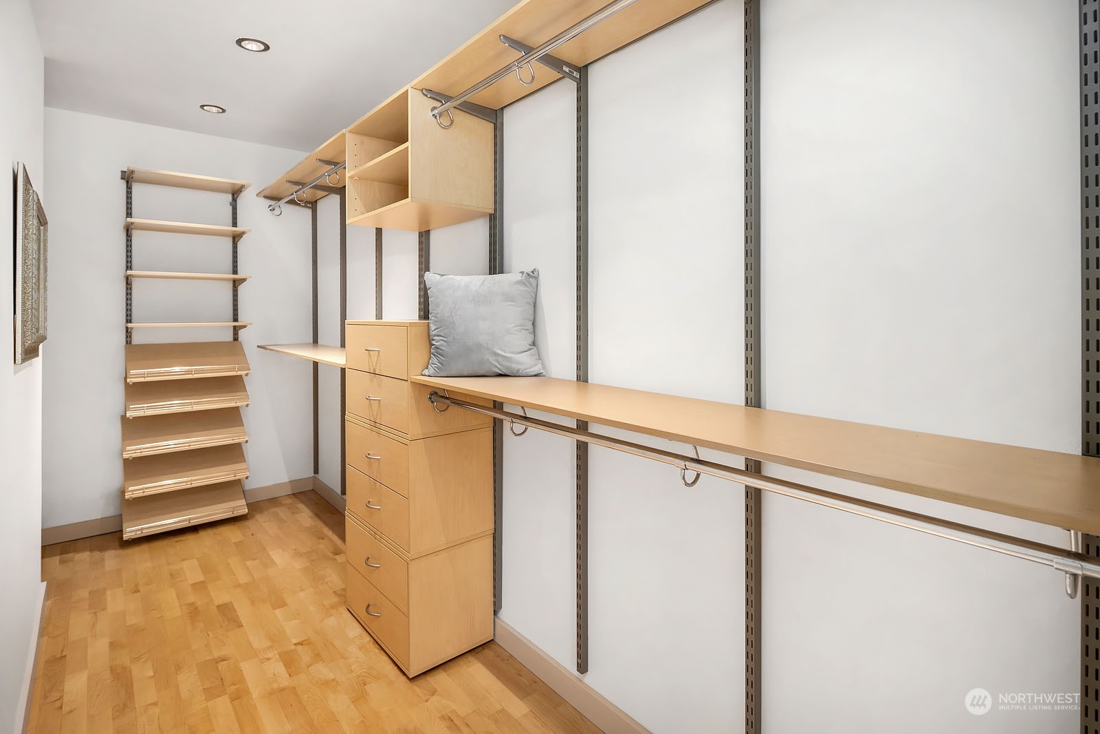 3030 80th Avenue SE Unit: 204