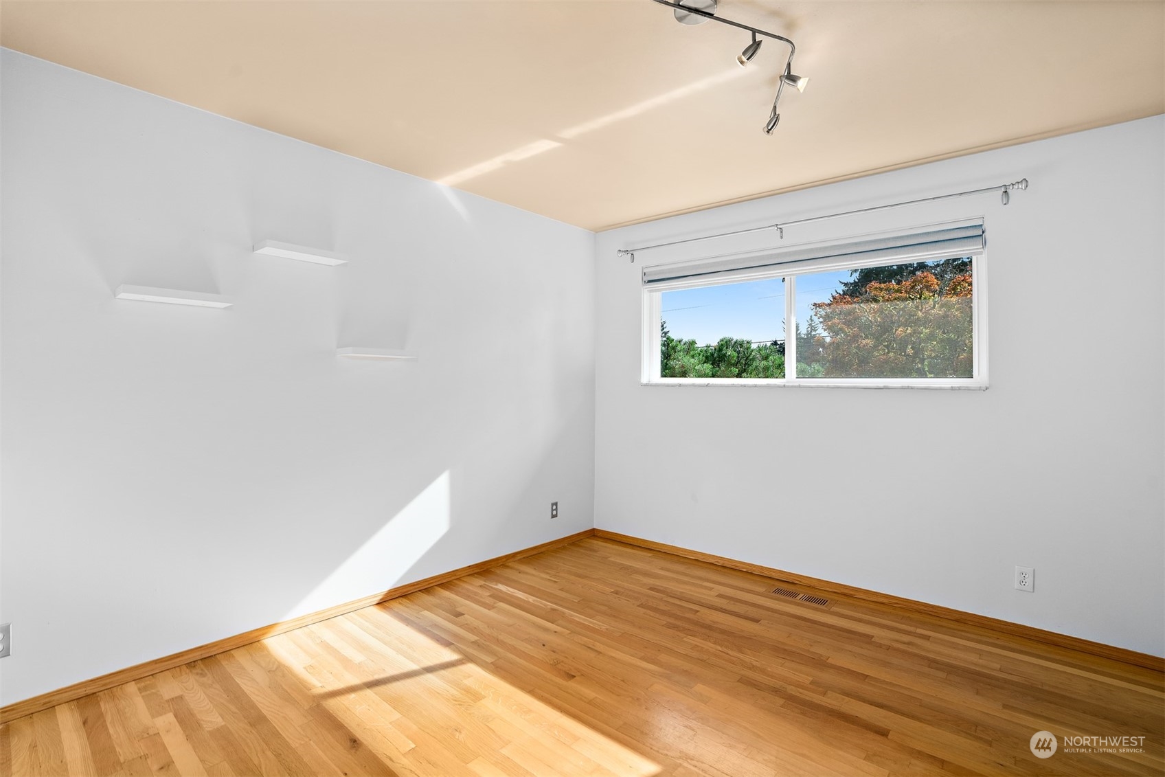 16520 SE 28th Street