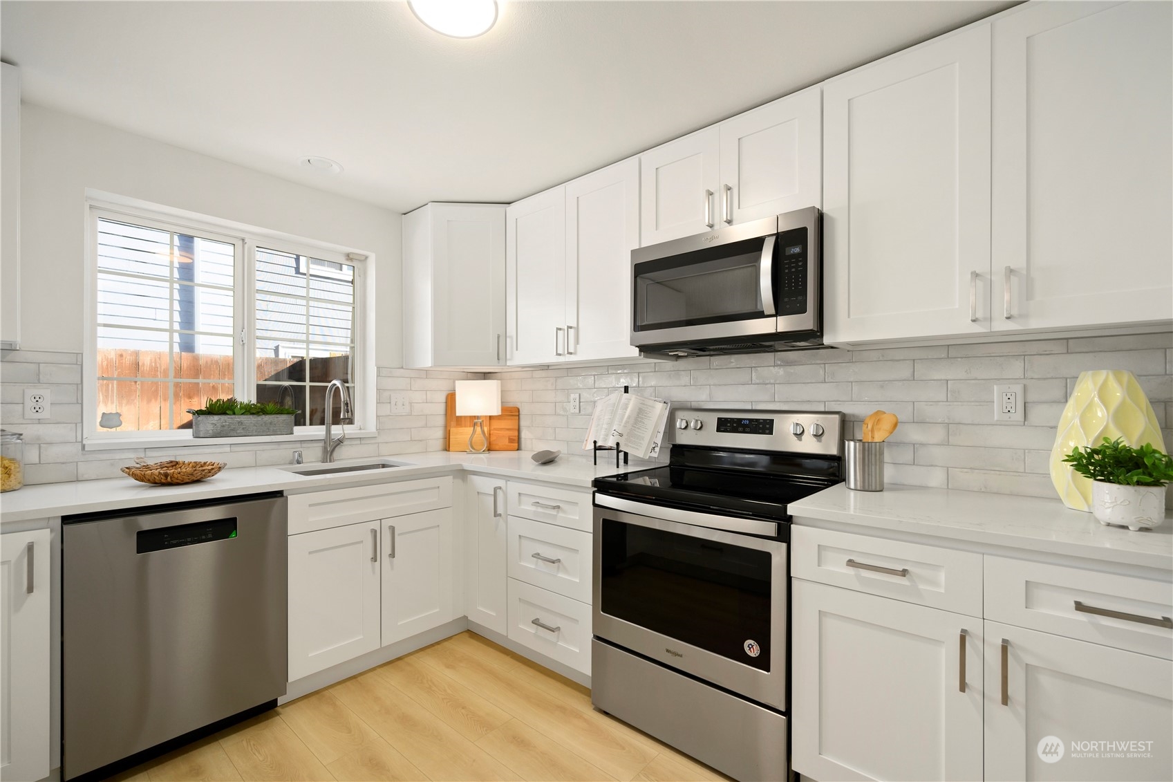10425 SE 250th Place Unit: B101
