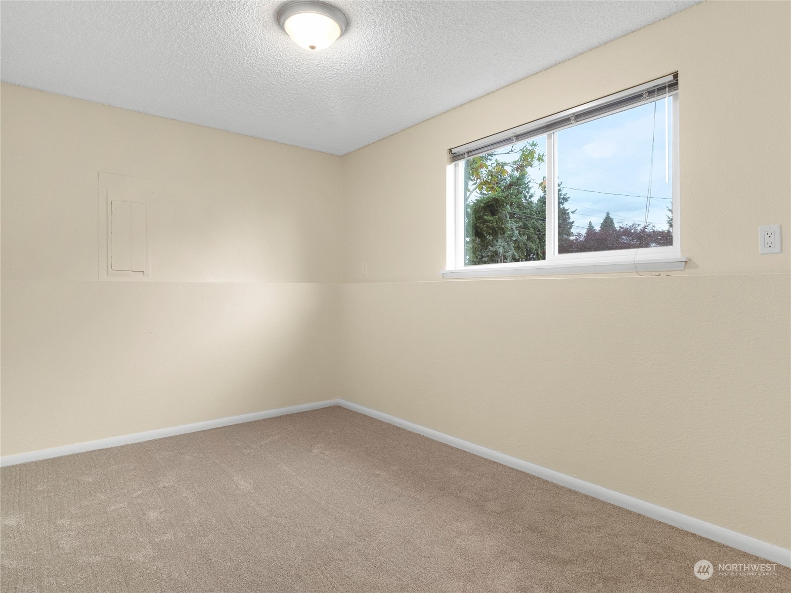 6262 N 39th Street