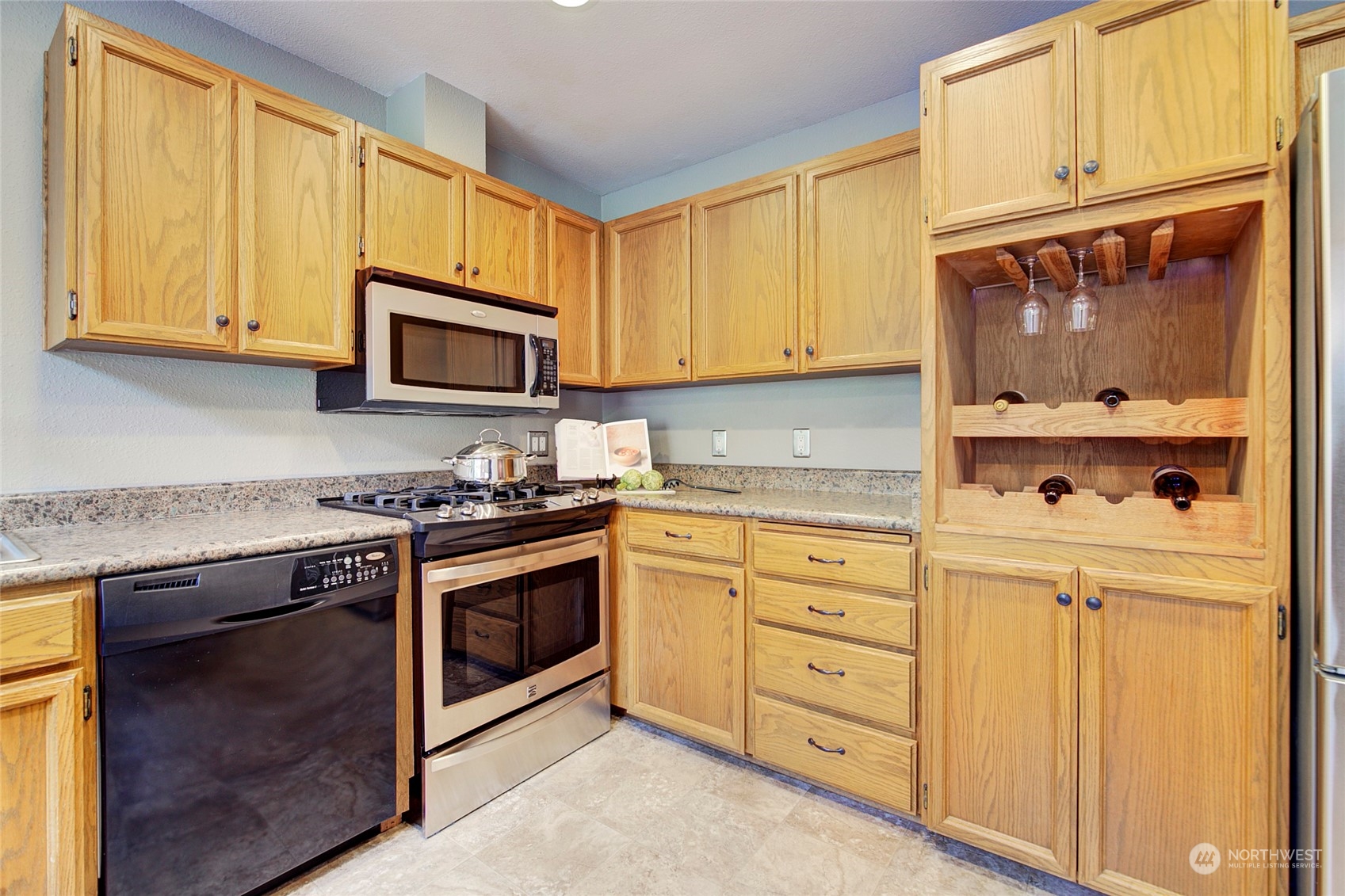 2015 210th Circle NE Unit: B31