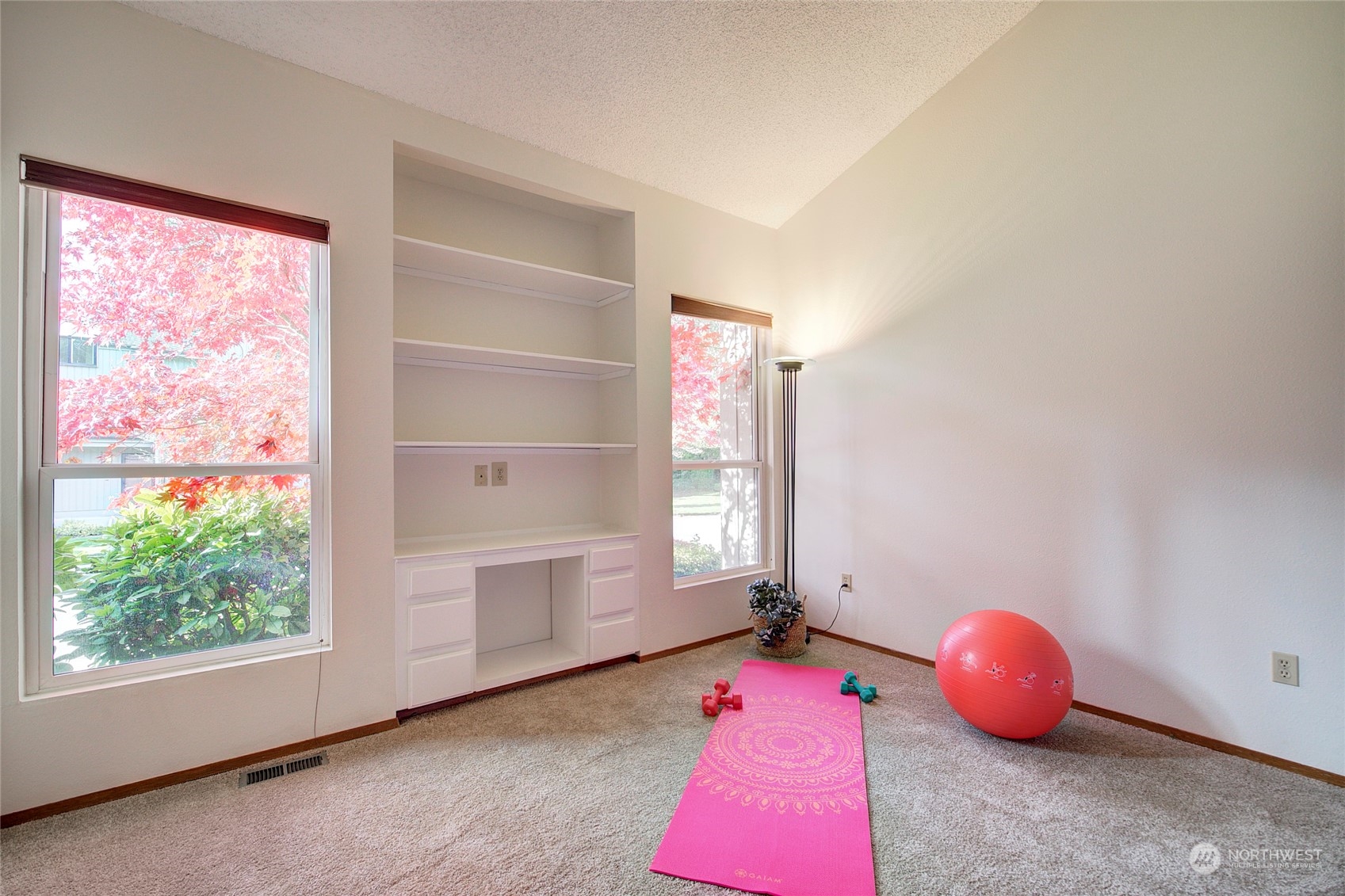 2015 210th Circle NE Unit: B31