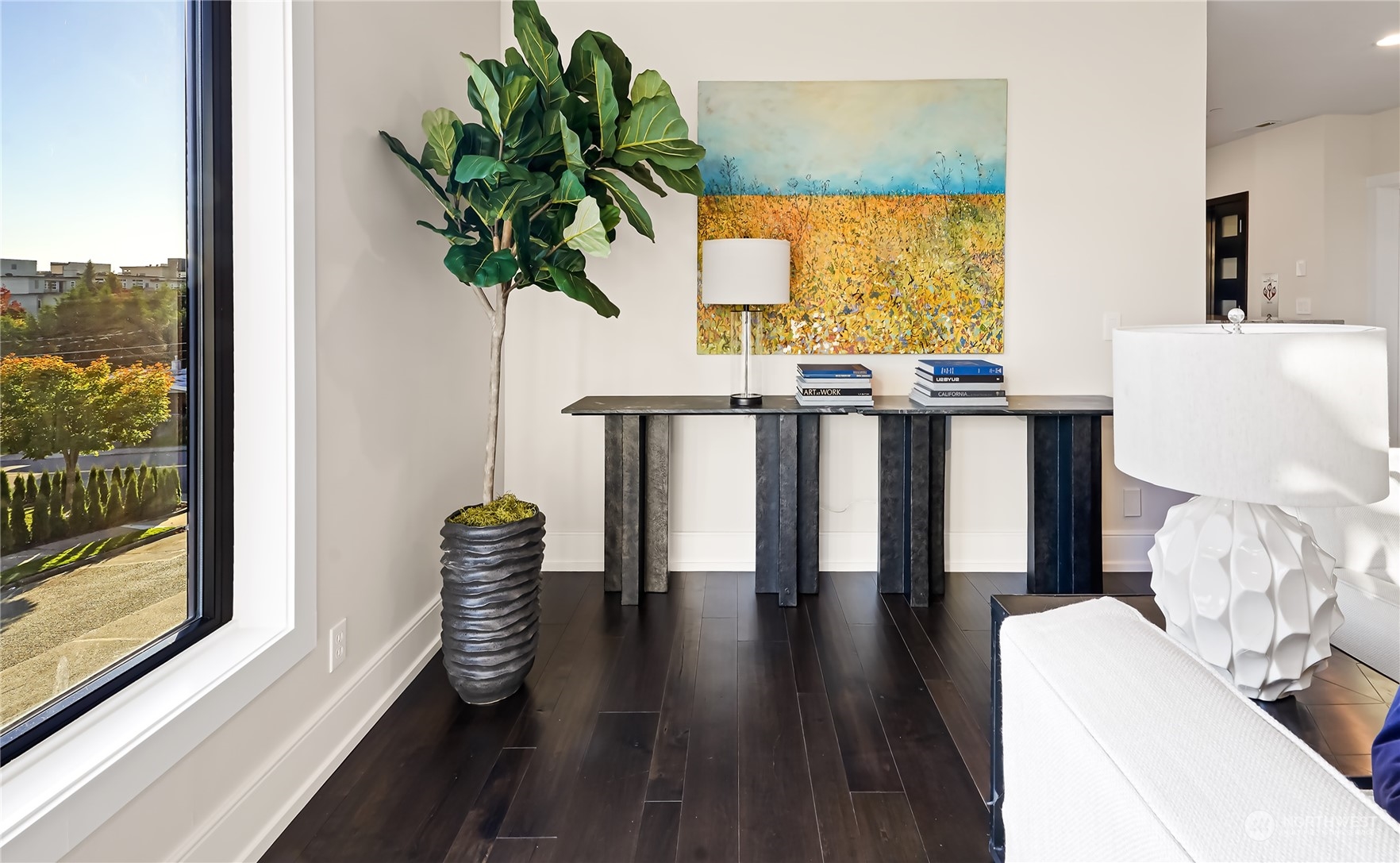 302 5th Avenue Unit: 201