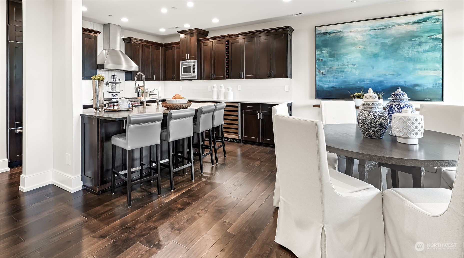 302 5th Avenue Unit: 201
