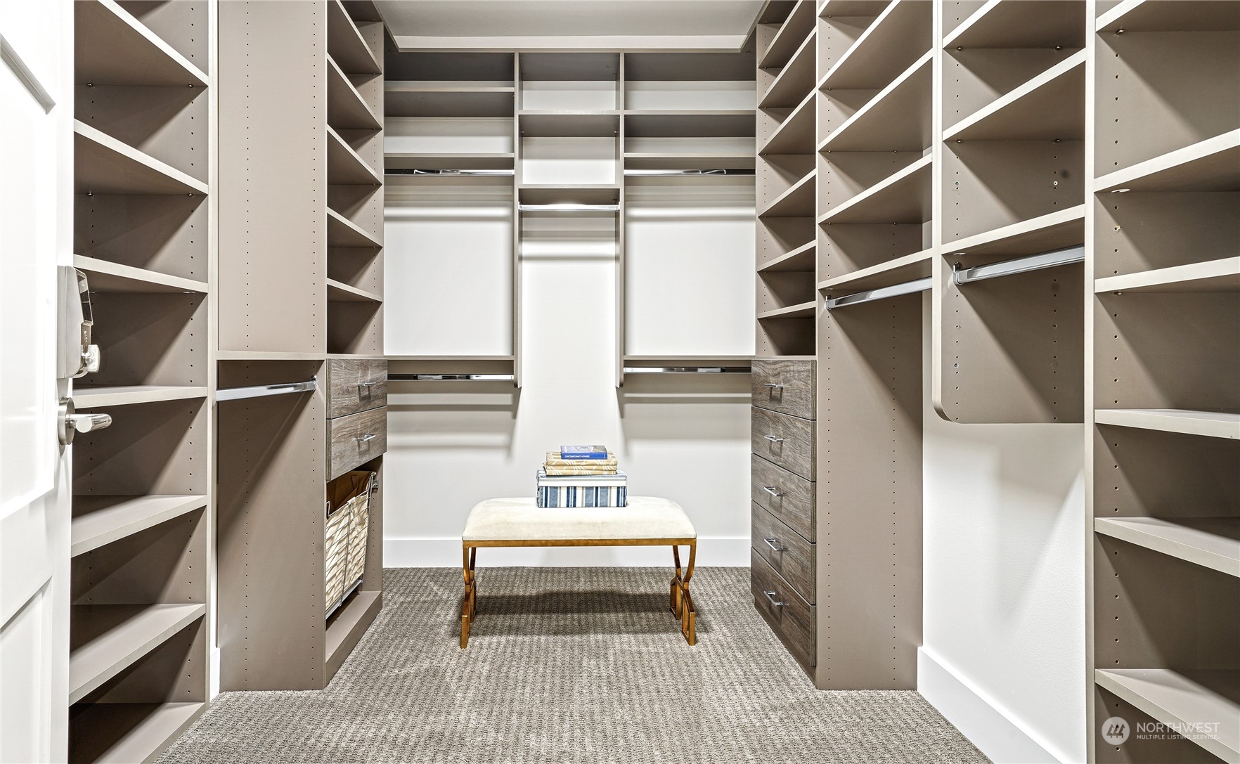 302 5th Avenue Unit: 201