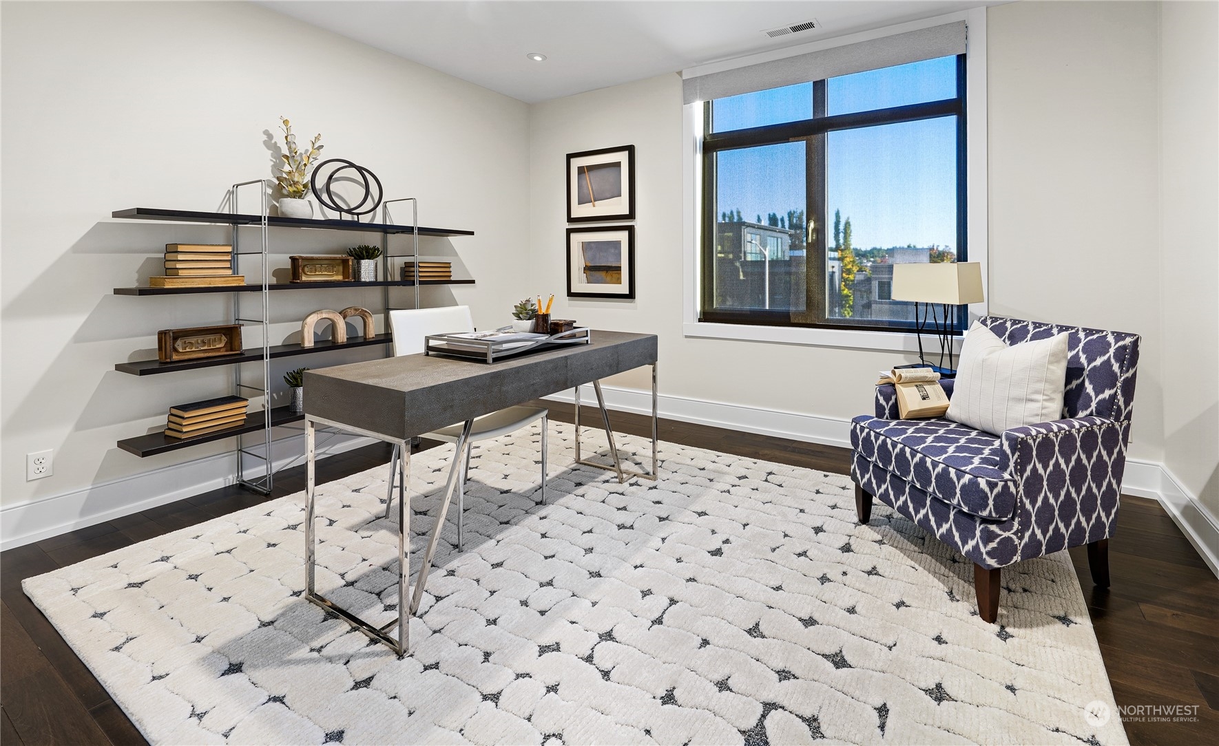 302 5th Avenue Unit: 201
