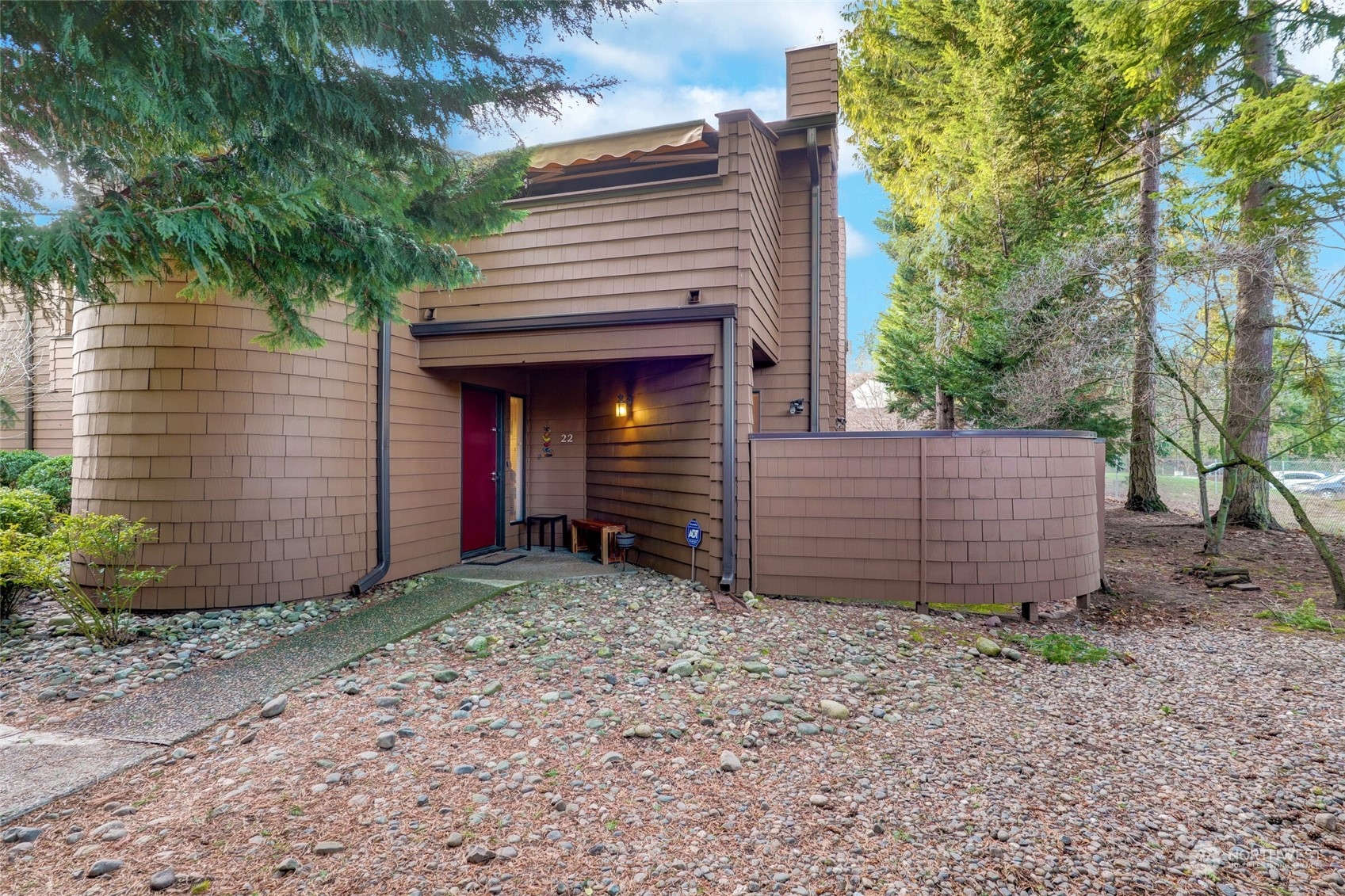 11506 NE 128th Street Unit: 22