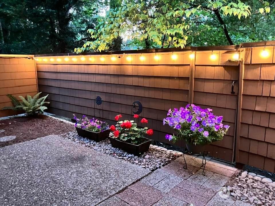 11506 NE 128th Street Unit: 22