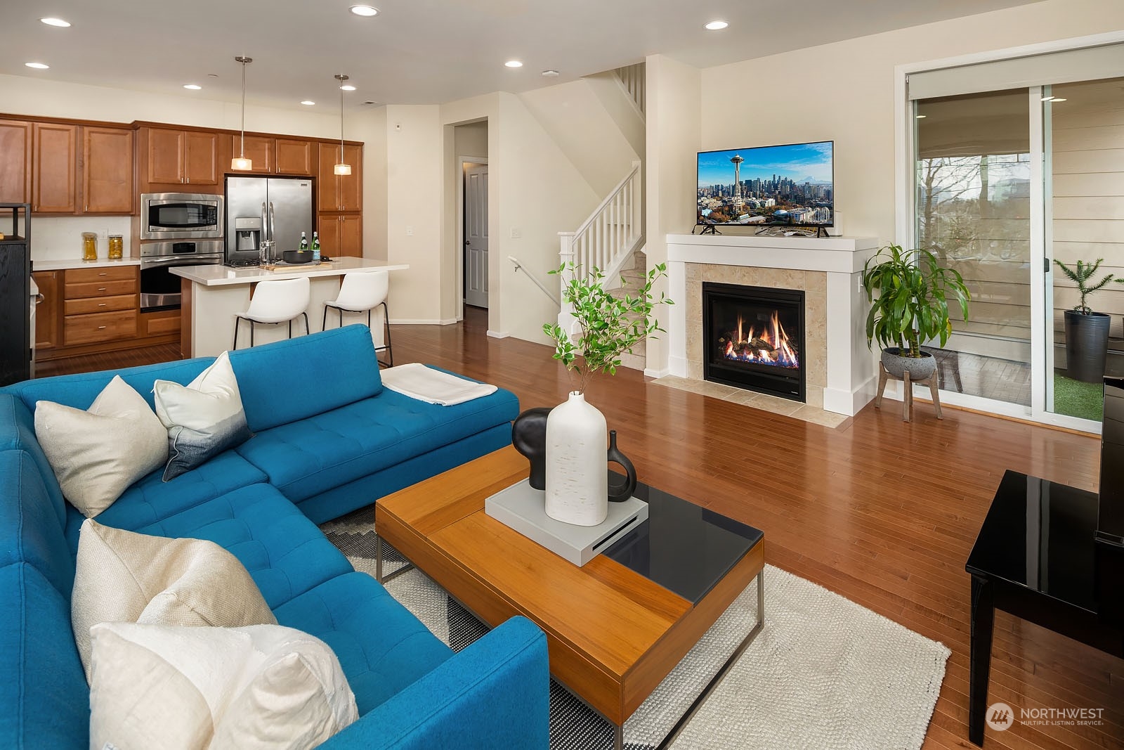 105 118th Avenue SE Unit: 6