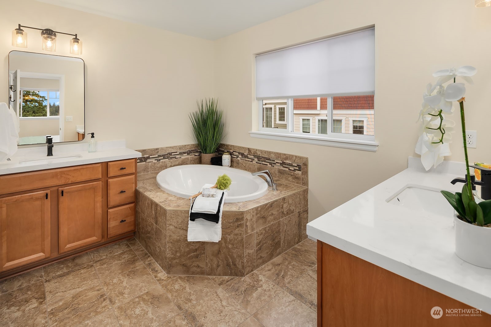 105 118th Avenue SE Unit: 6