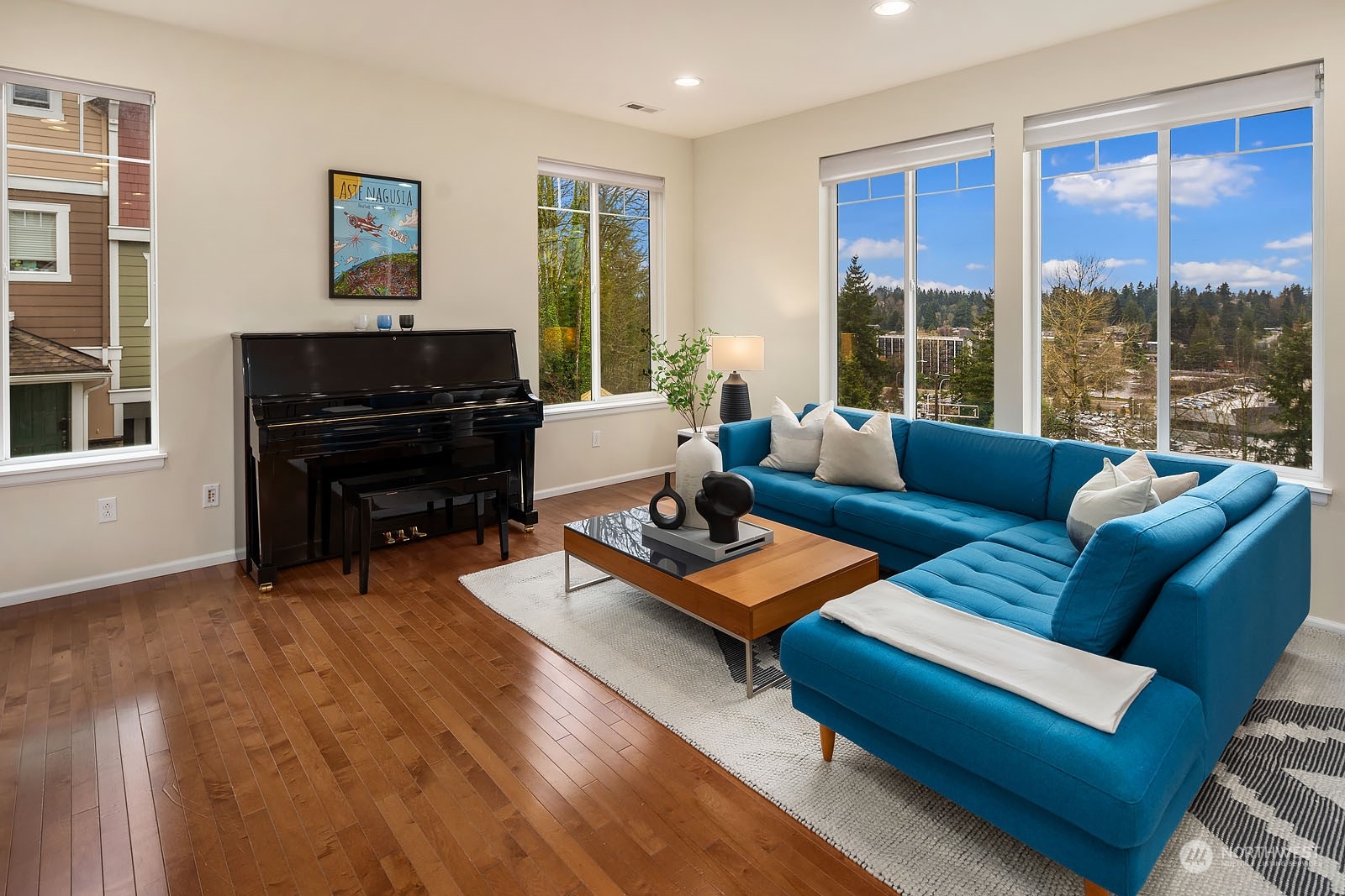 105 118th Avenue SE Unit: 6