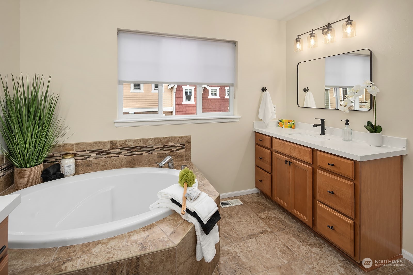 105 118th Avenue SE Unit: 6