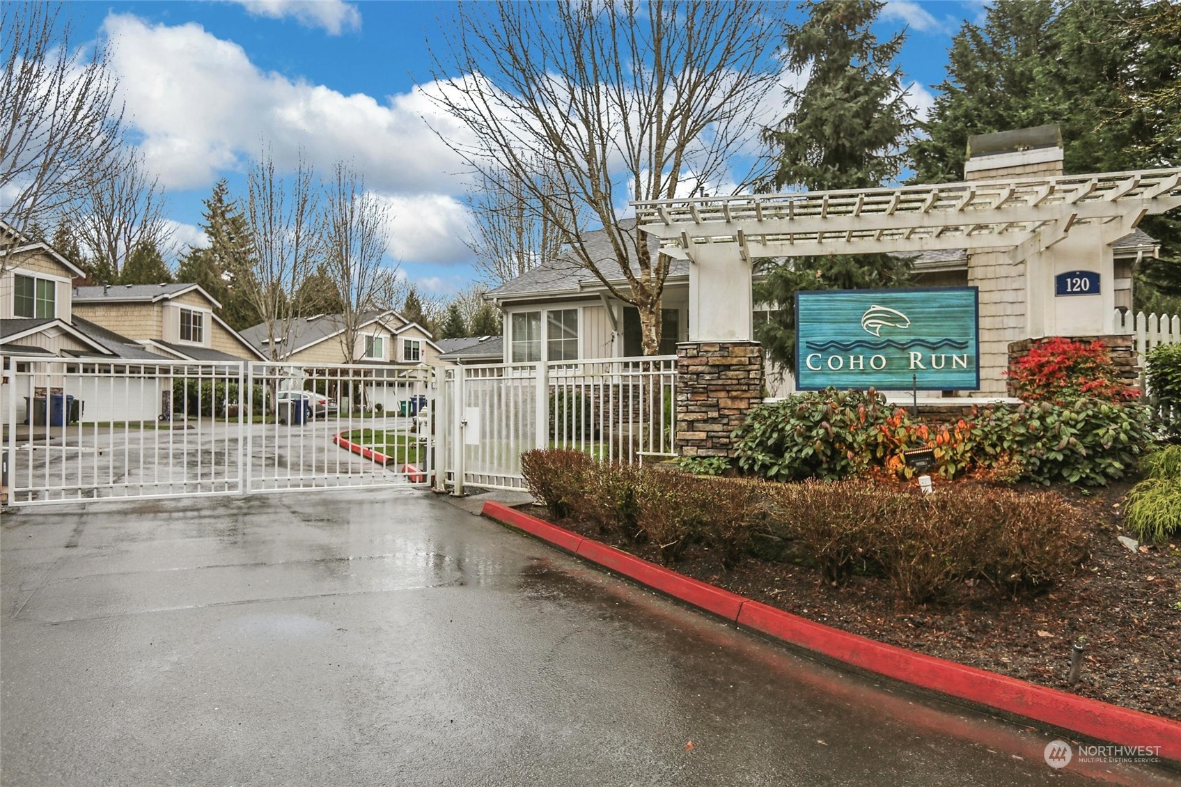 120 Newport Way NW Unit: 5