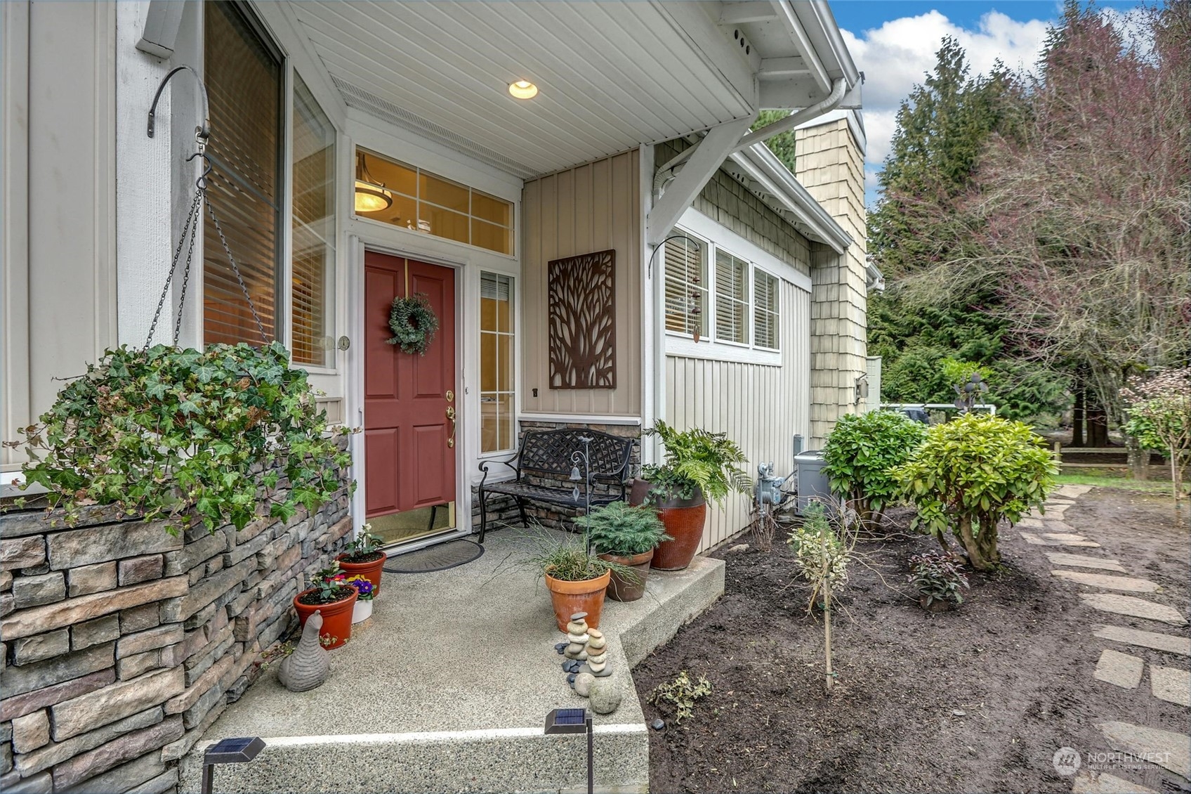 120 Newport Way NW Unit: 5