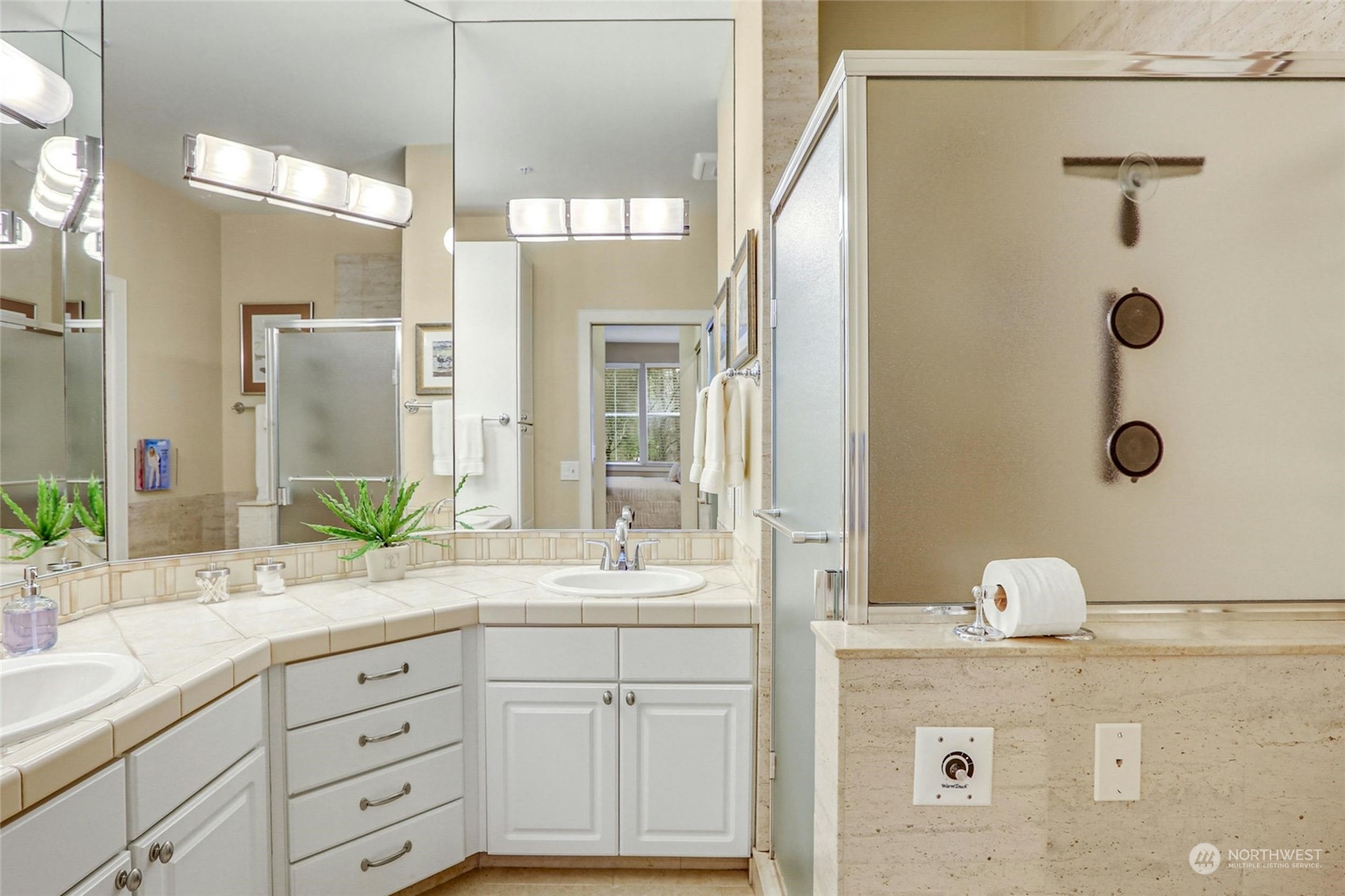 120 Newport Way NW Unit: 5