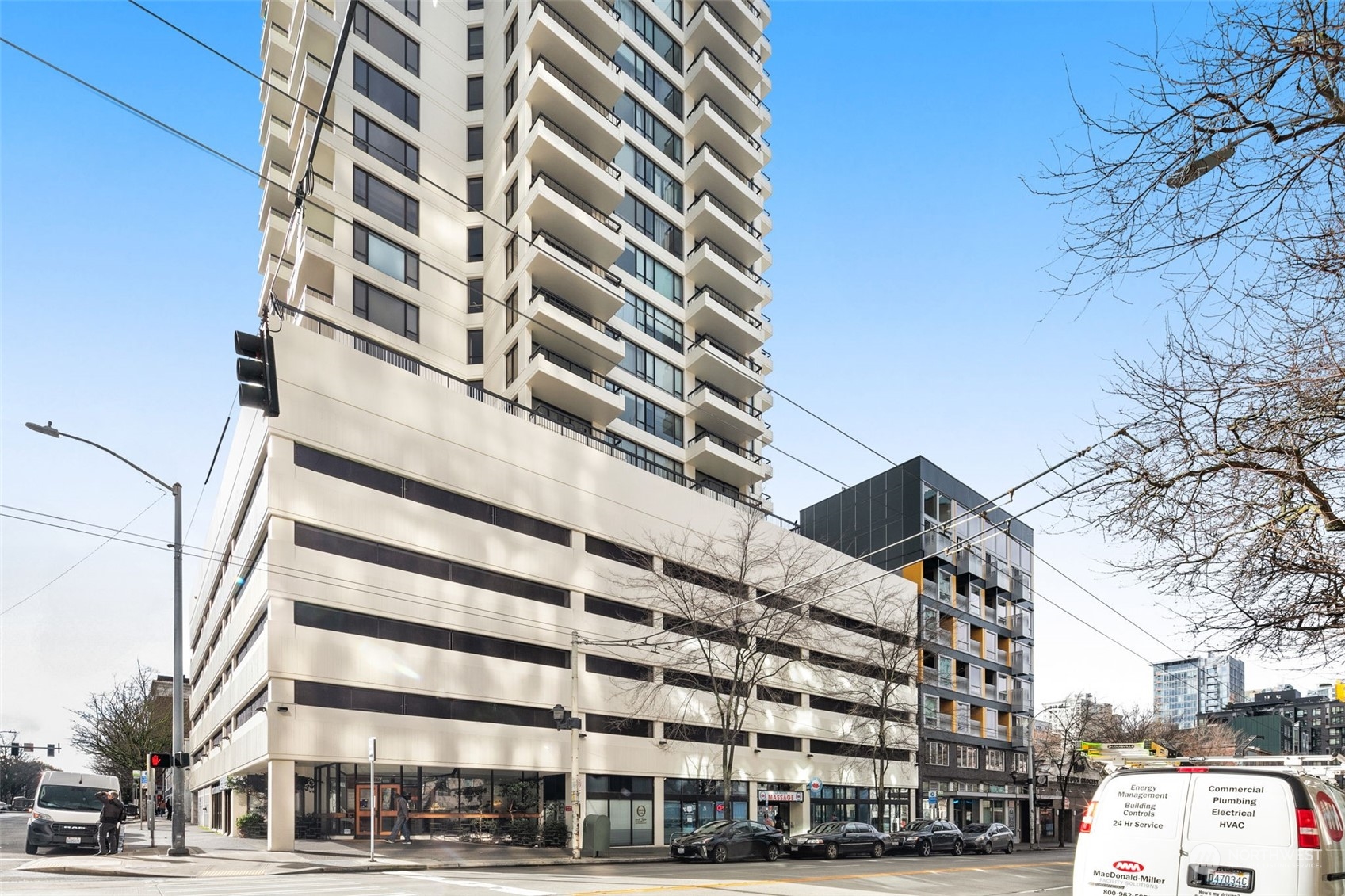 2201 3rd Avenue Unit: 1903