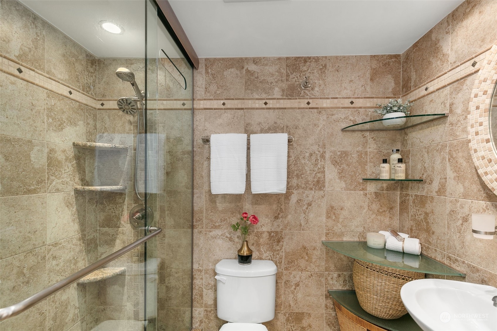 2201 3rd Avenue Unit: 1903