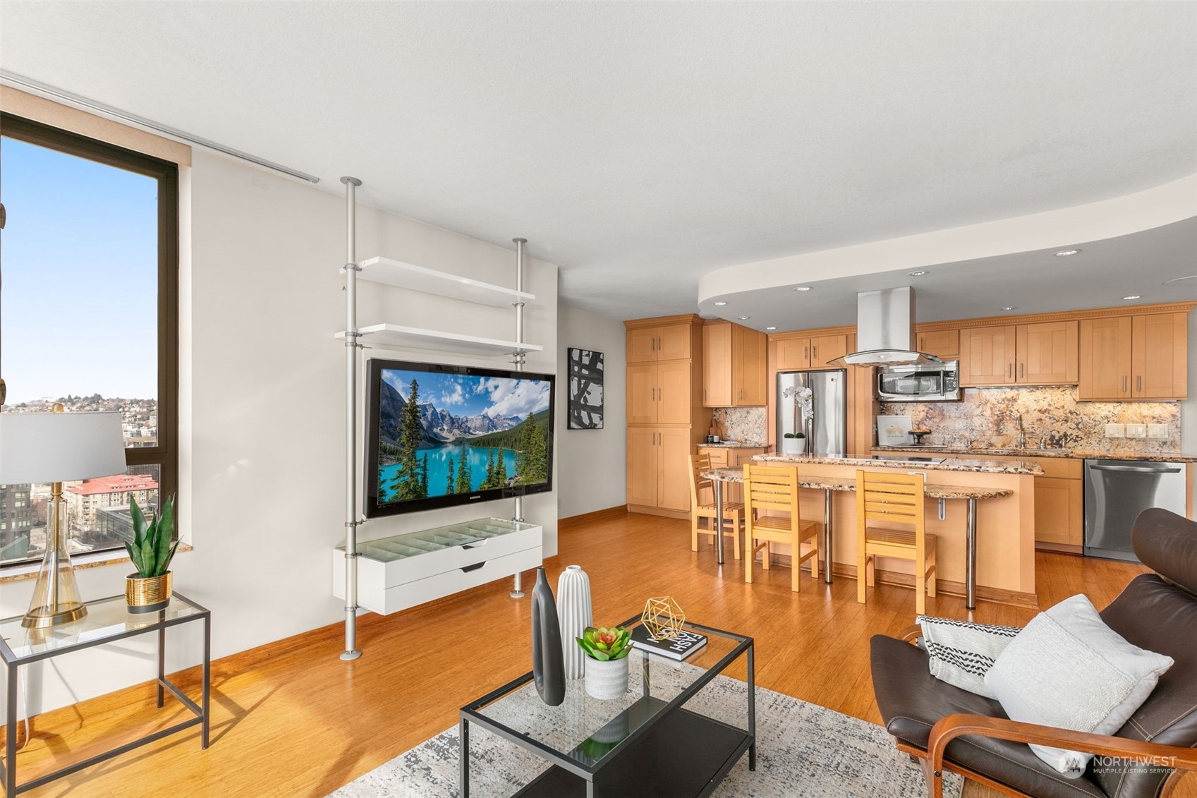 2201 3rd Avenue Unit: 1903