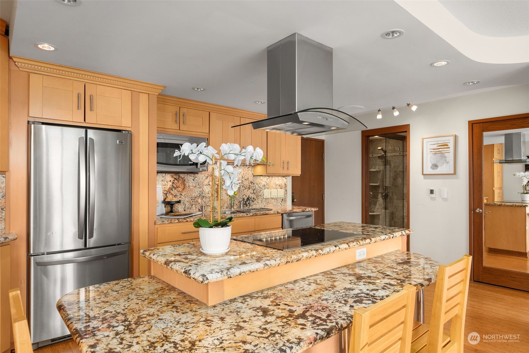 2201 3rd Avenue Unit: 1903