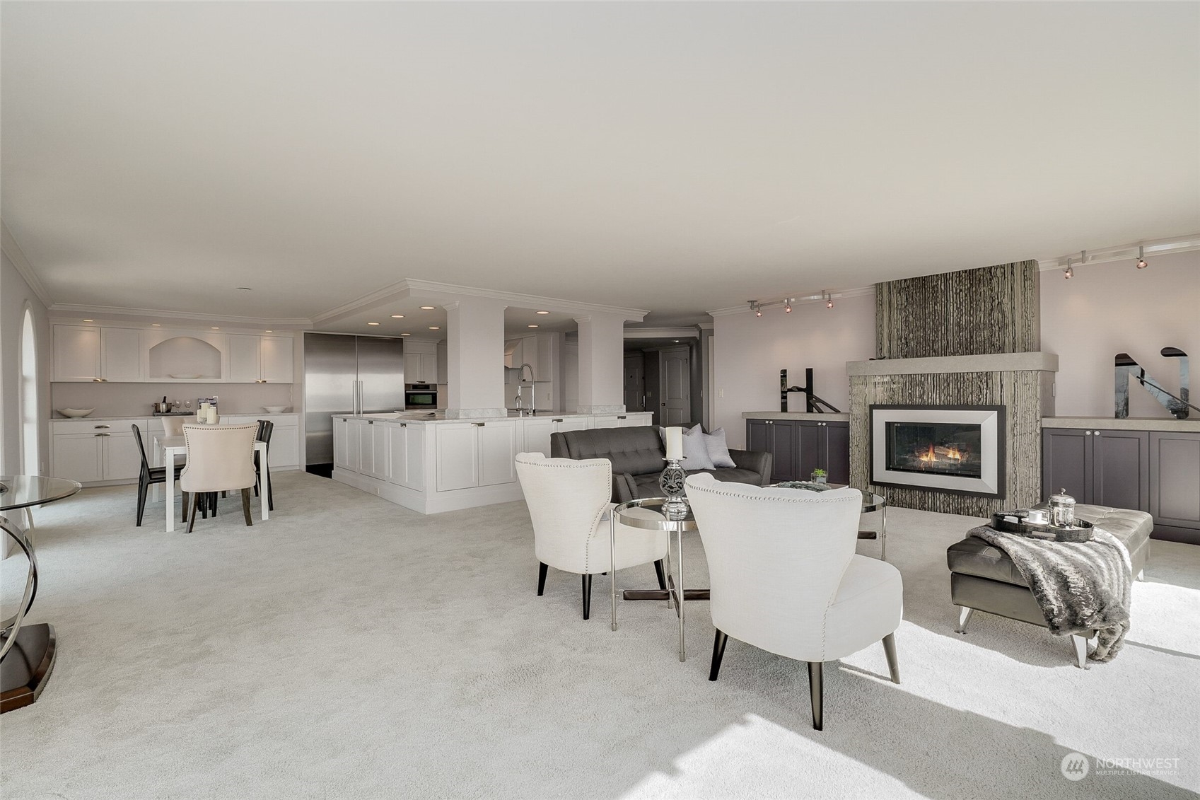 1001 Queen Anne Avenue N Unit: PH-3