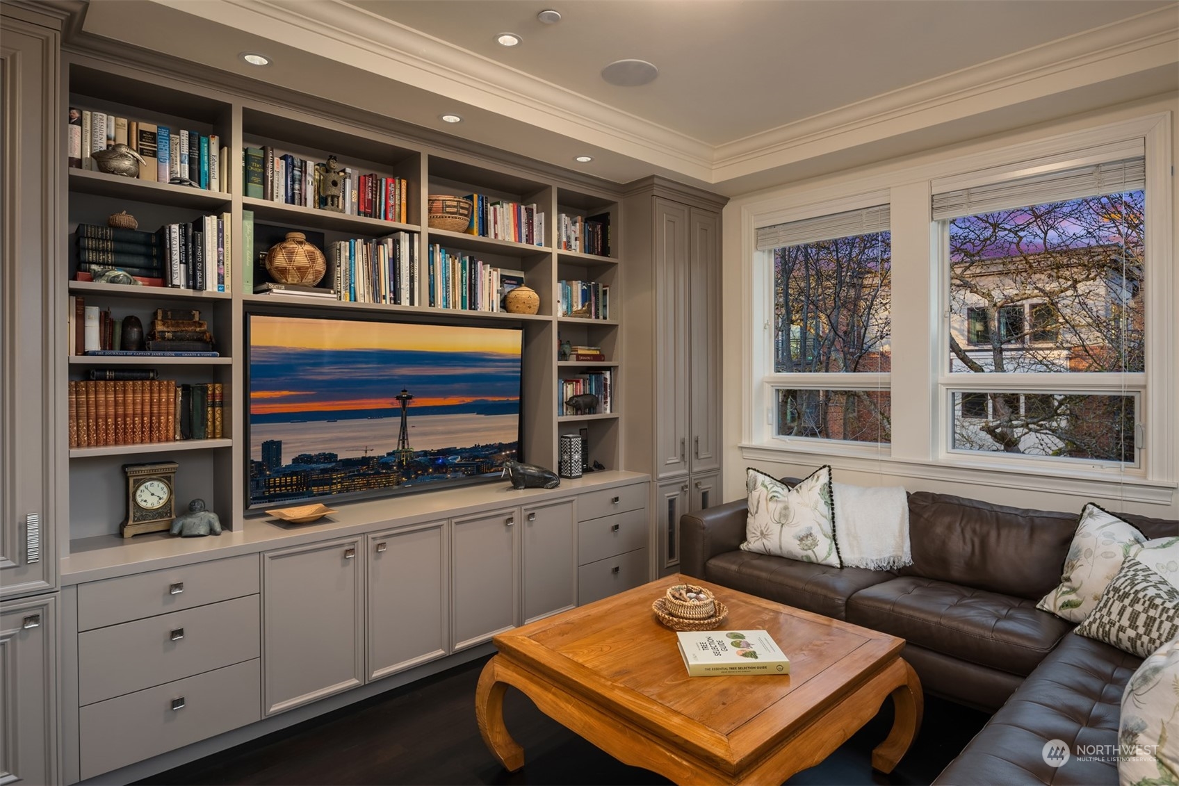 1185 Broadway E Unit: PH7