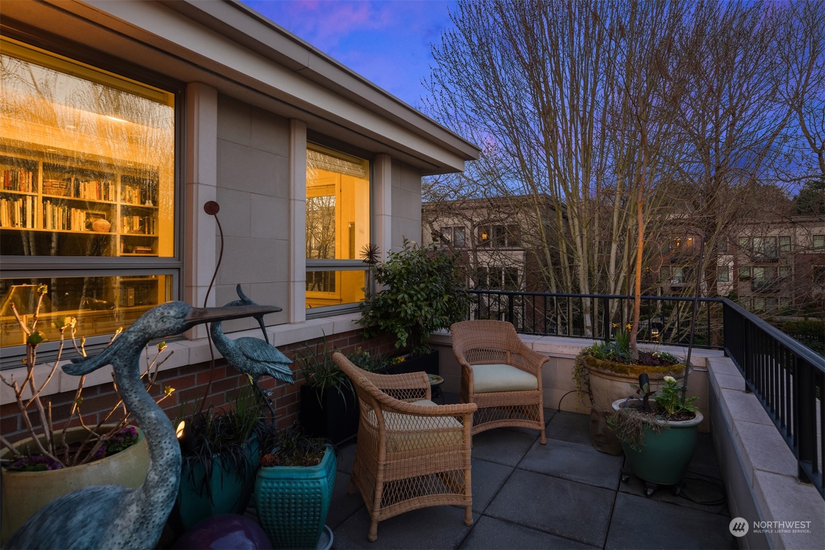 1185 Broadway E Unit: PH7