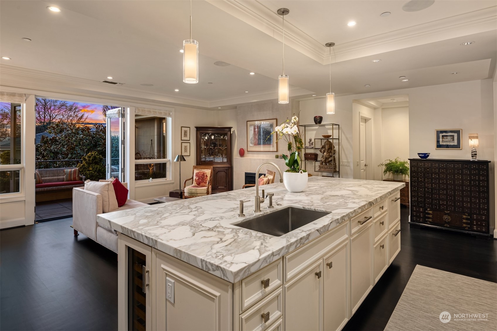 1185 Broadway E Unit: PH7