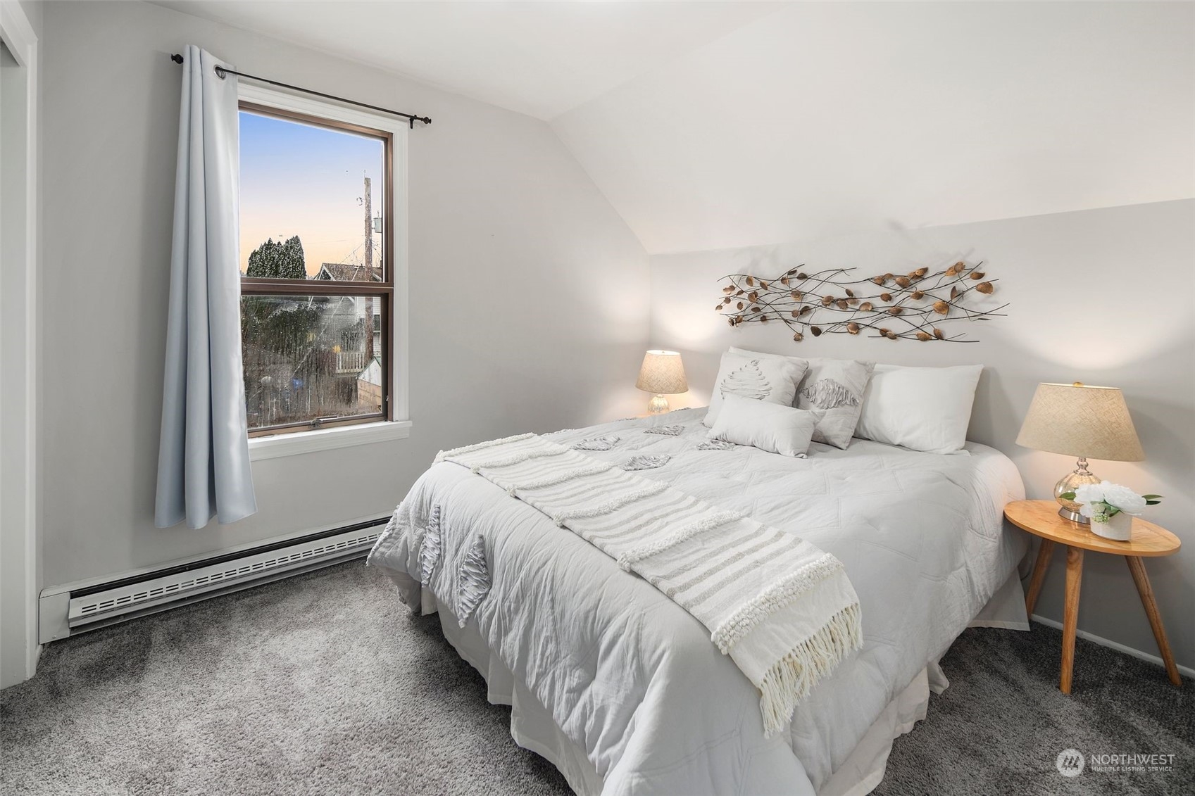 316 Burnett Avenue N