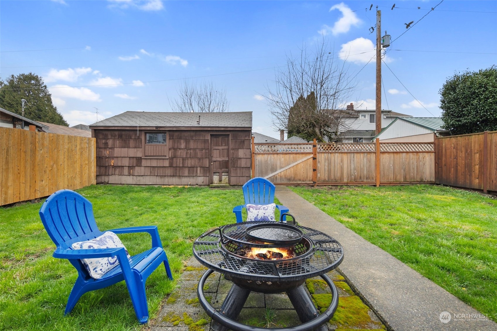 316 Burnett Avenue N