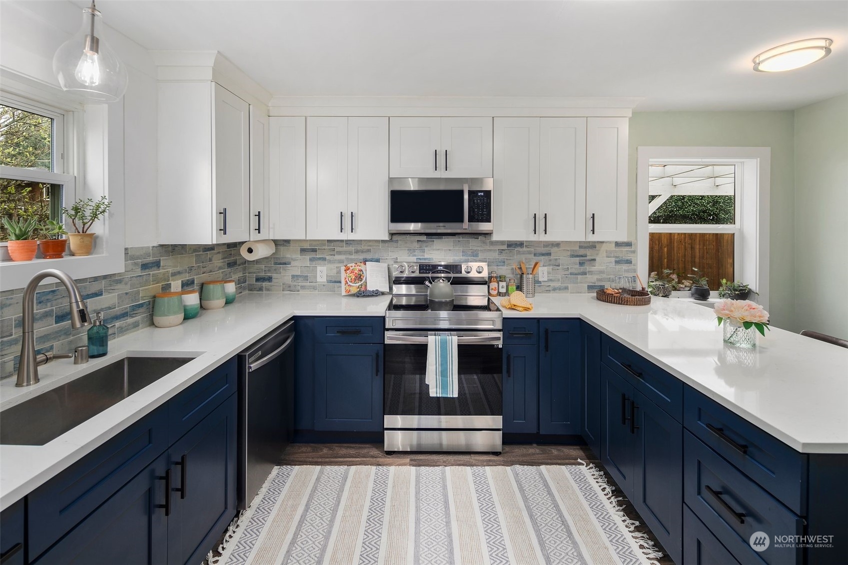 316 Burnett Avenue N