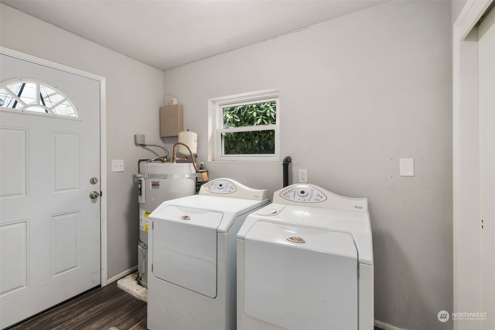 316 Burnett Avenue N