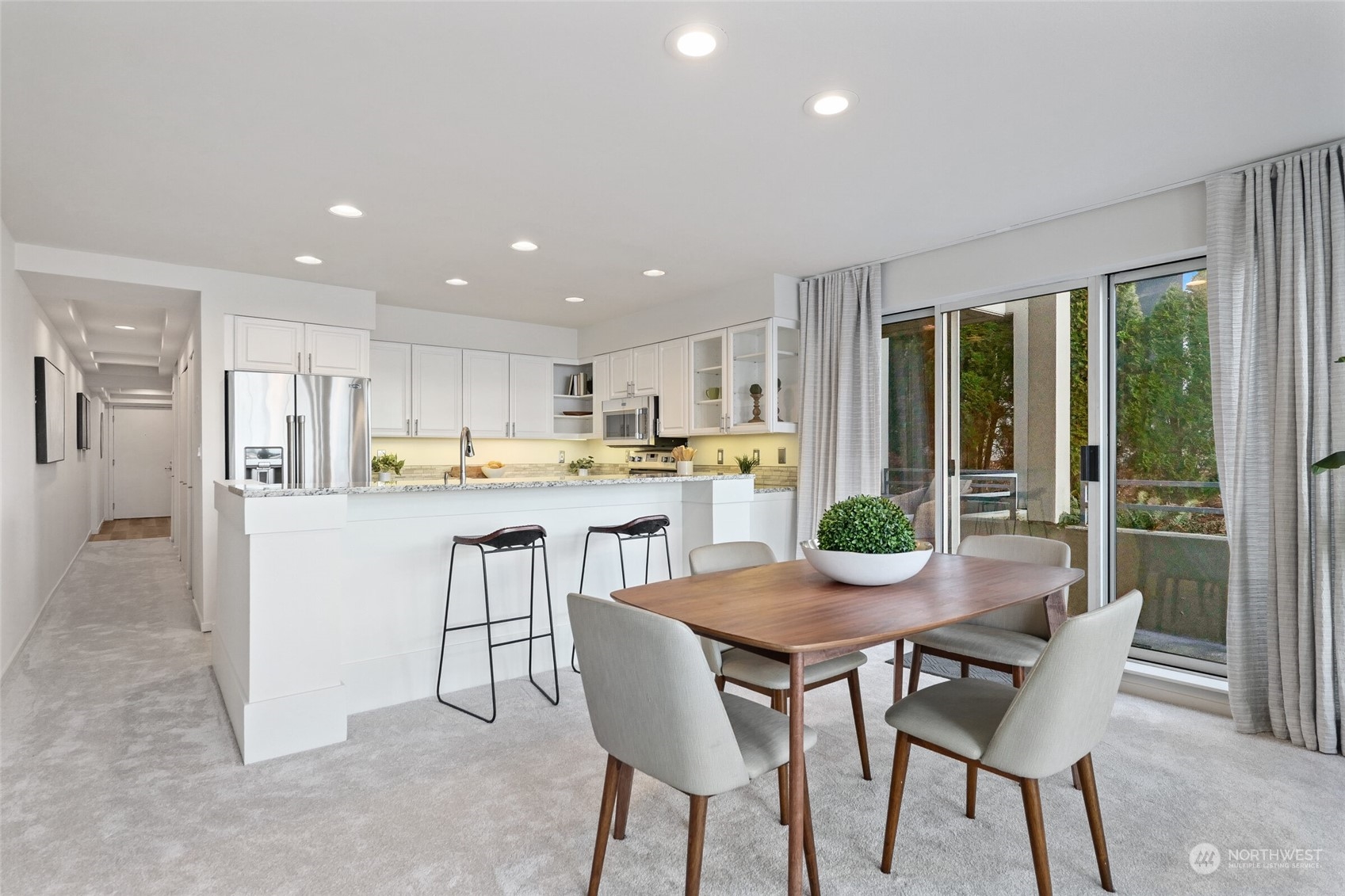 2420 8th Avenue N Unit: N101