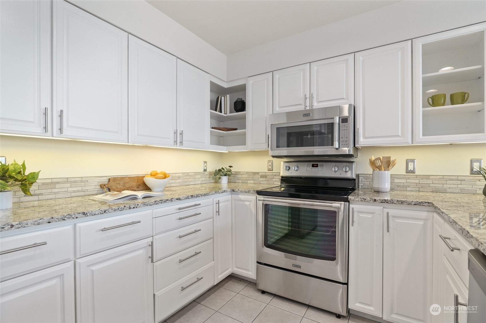 2420 8th Avenue N Unit: N101