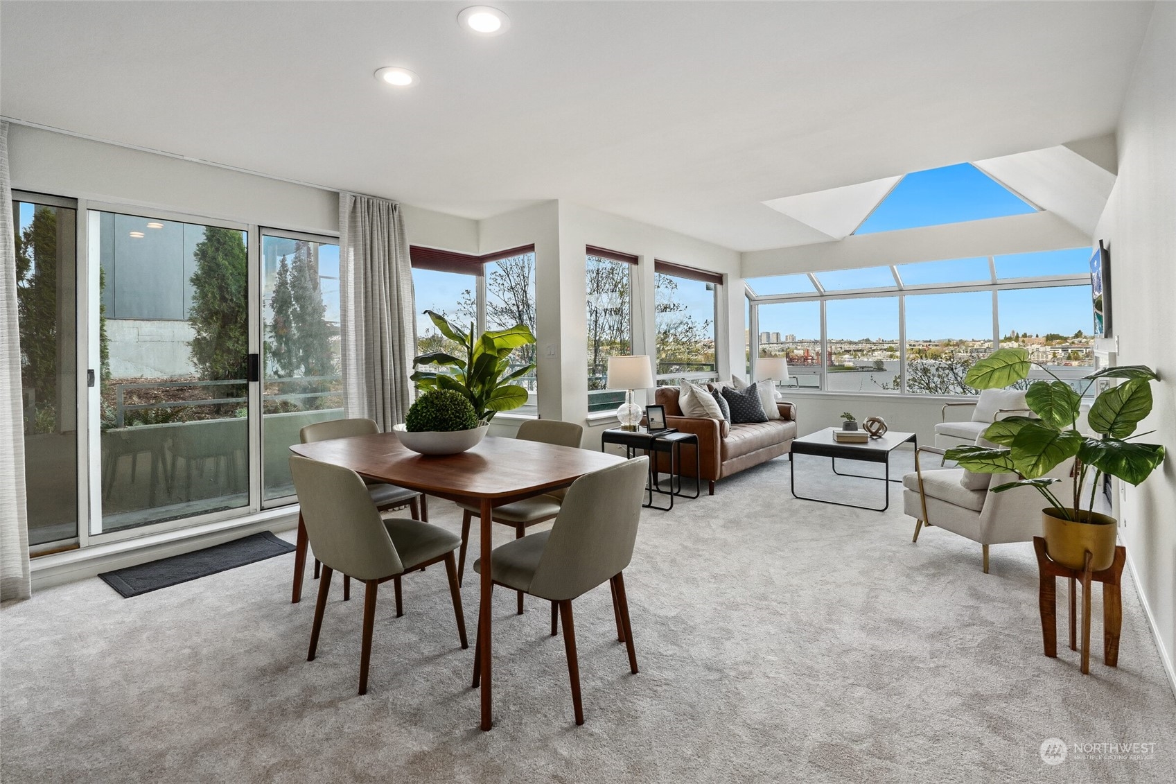 2420 8th Avenue N Unit: N101