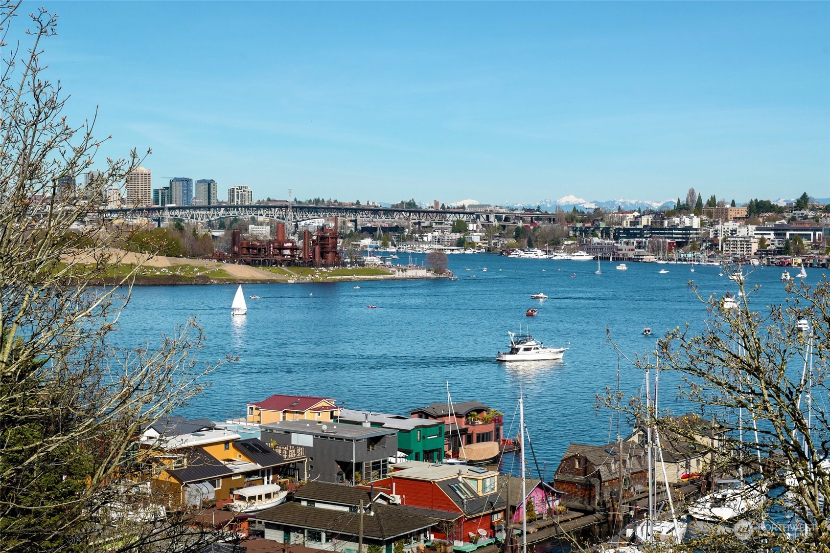 2420 8th Avenue N Unit: N101