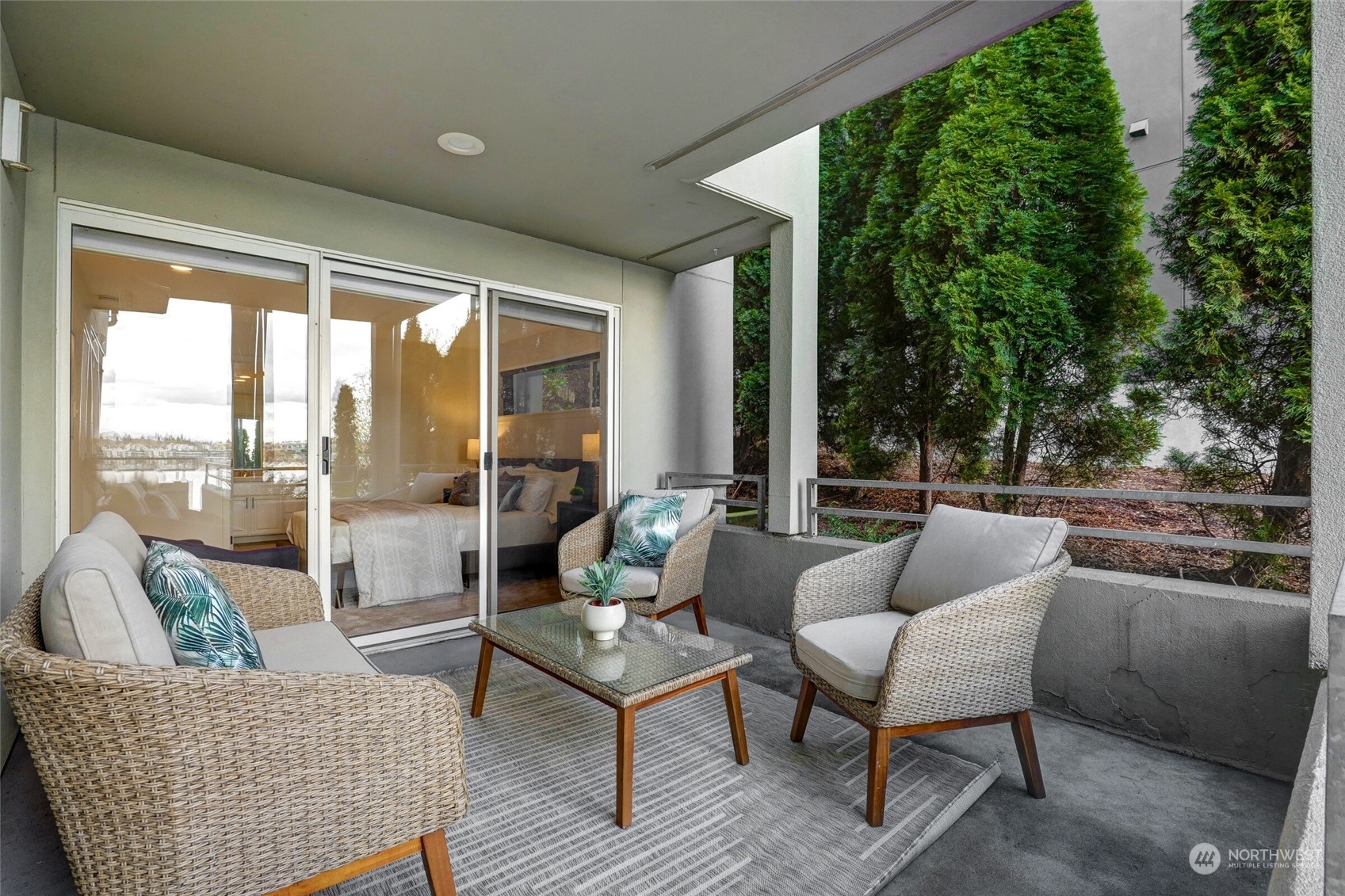 2420 8th Avenue N Unit: N101