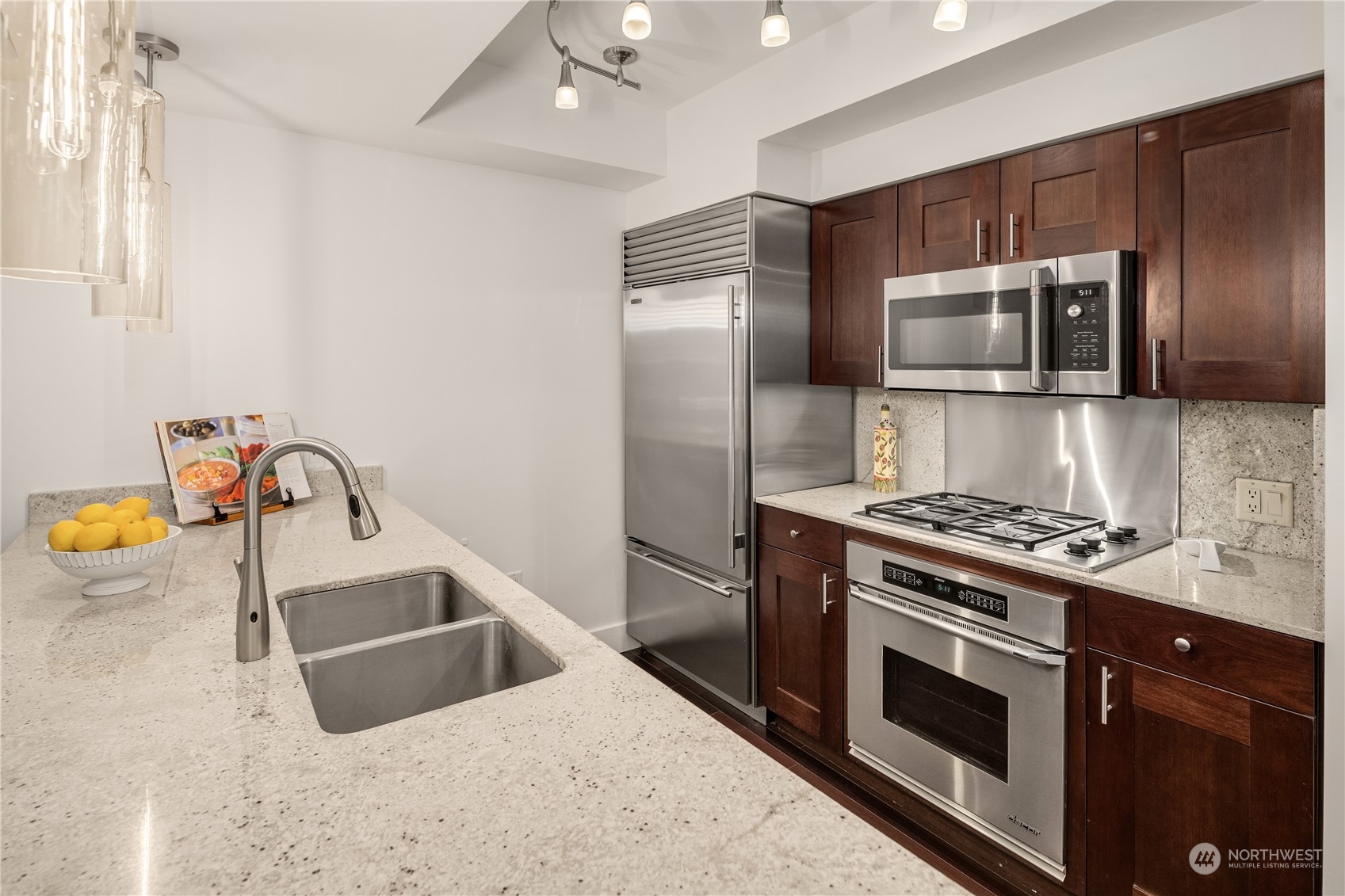 650 Bellevue Way NE Unit: 3003